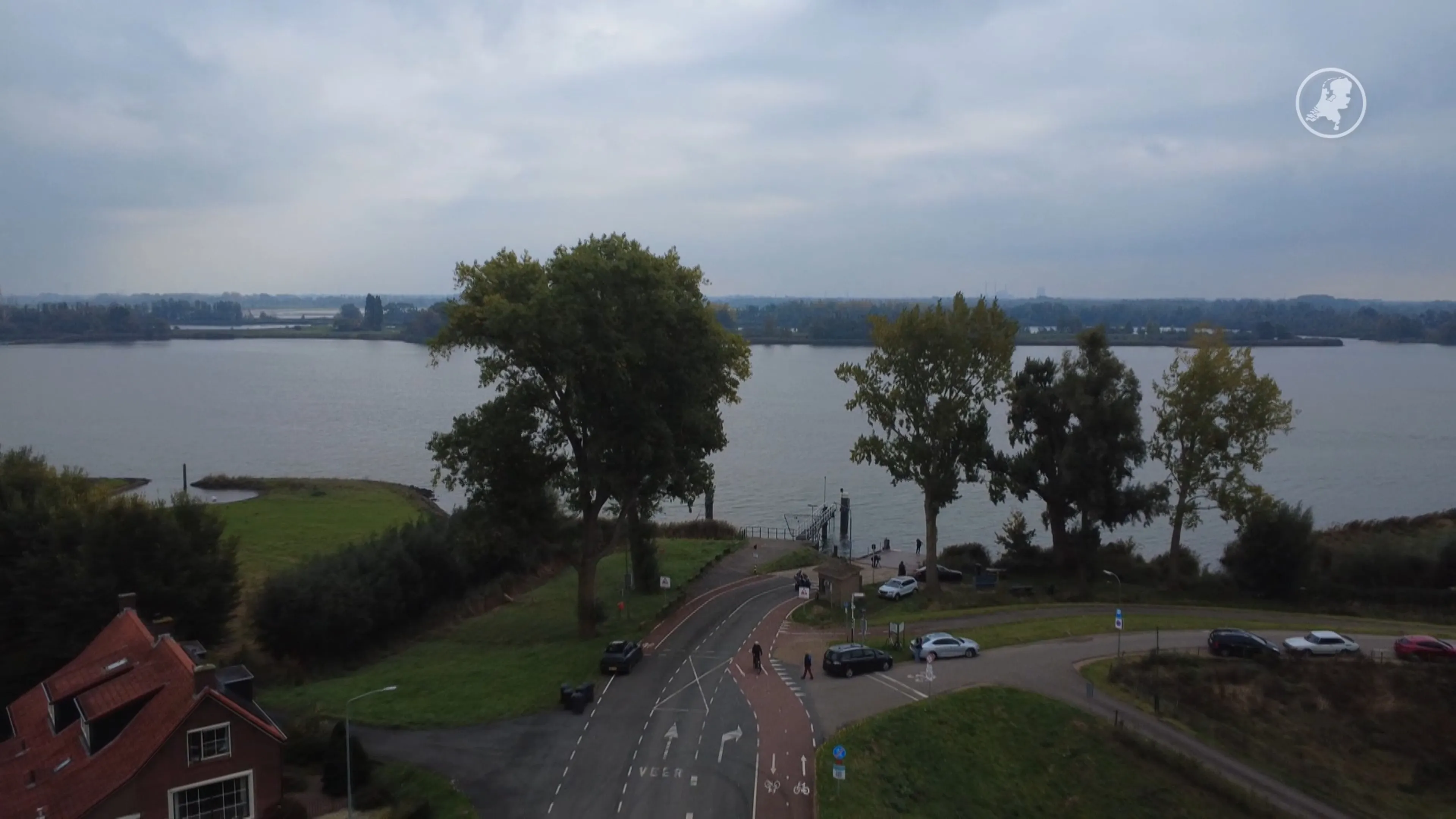 Gebruikers veerpont reageren op dodelijk ongeluk Dordrecht: 'Moet een slagboom komen'