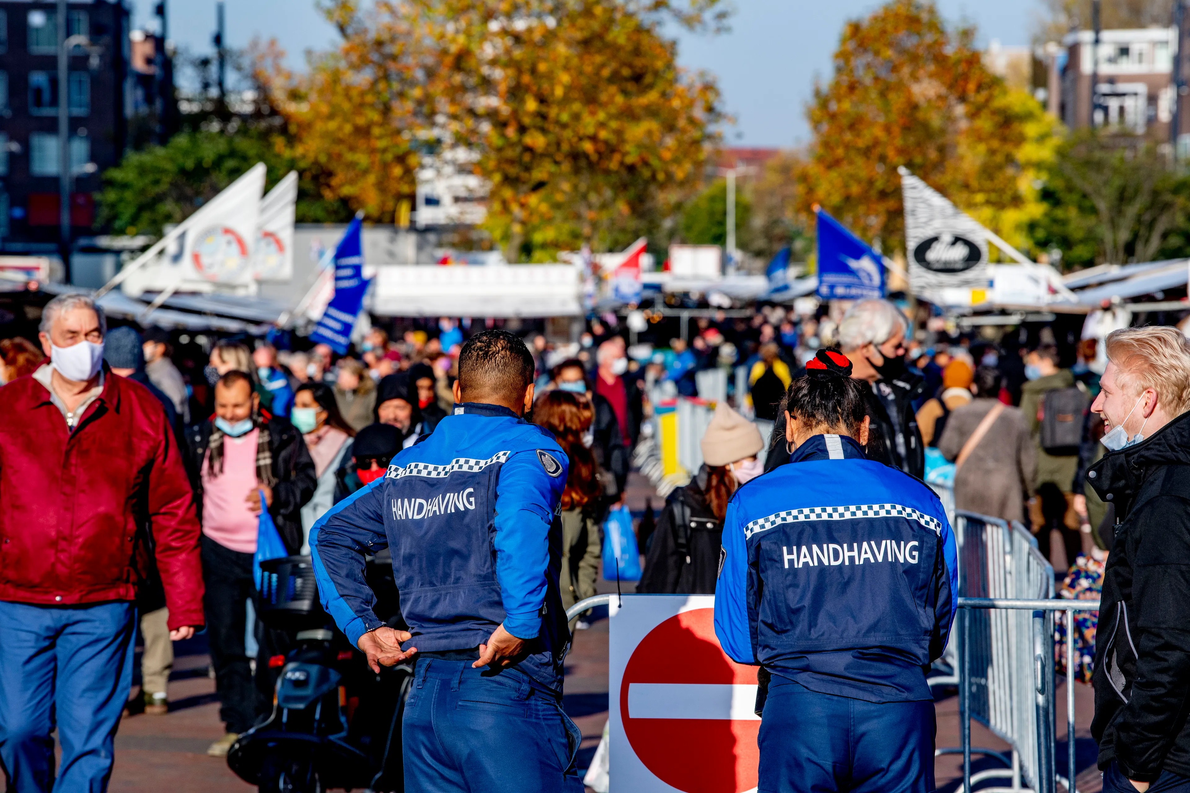 Aantal uitgedeelde coronaboetes afgelopen weken fors toegenomen