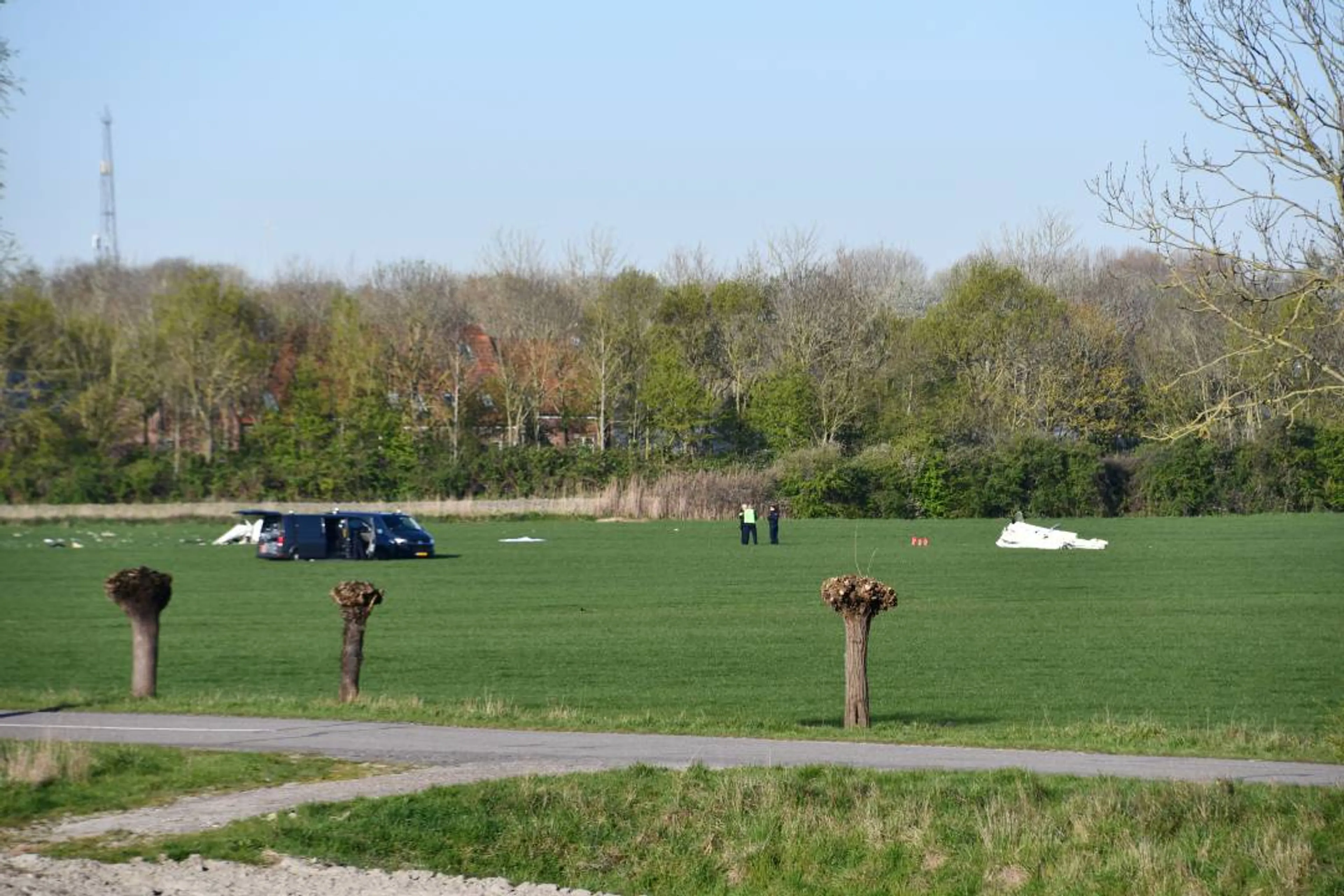 Dode bij crash sportvliegtuig naast A58 bij Middelburg