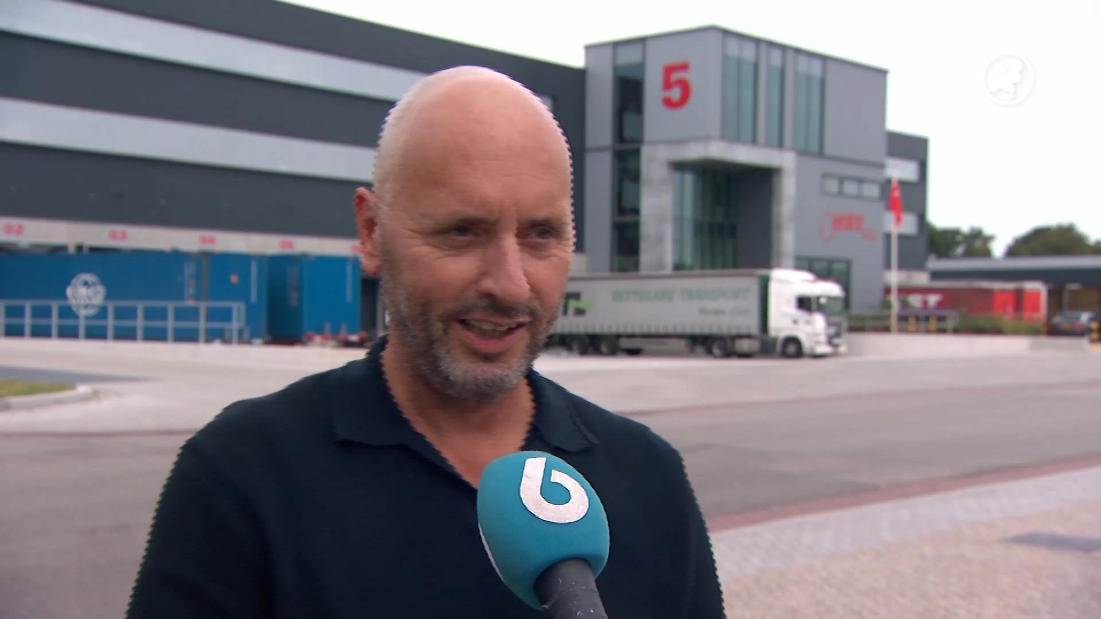 Twentse vracht wijkt uit naar andere havens, drukte bij transporteurs