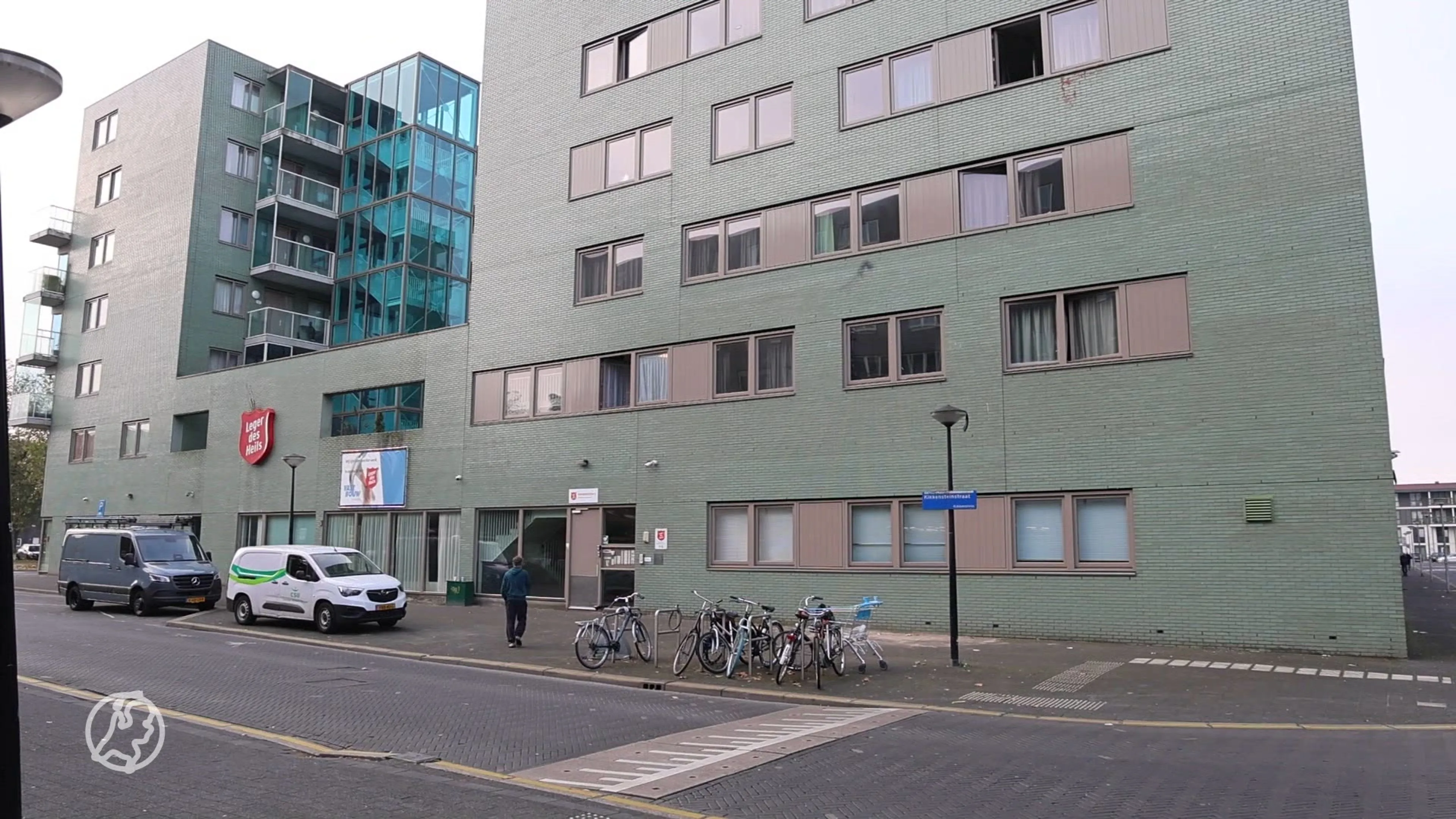Vrouw (37) dood aangetroffen in Leger des Heils-opvanghuis Amsterdam, verdachte (49) opgepakt