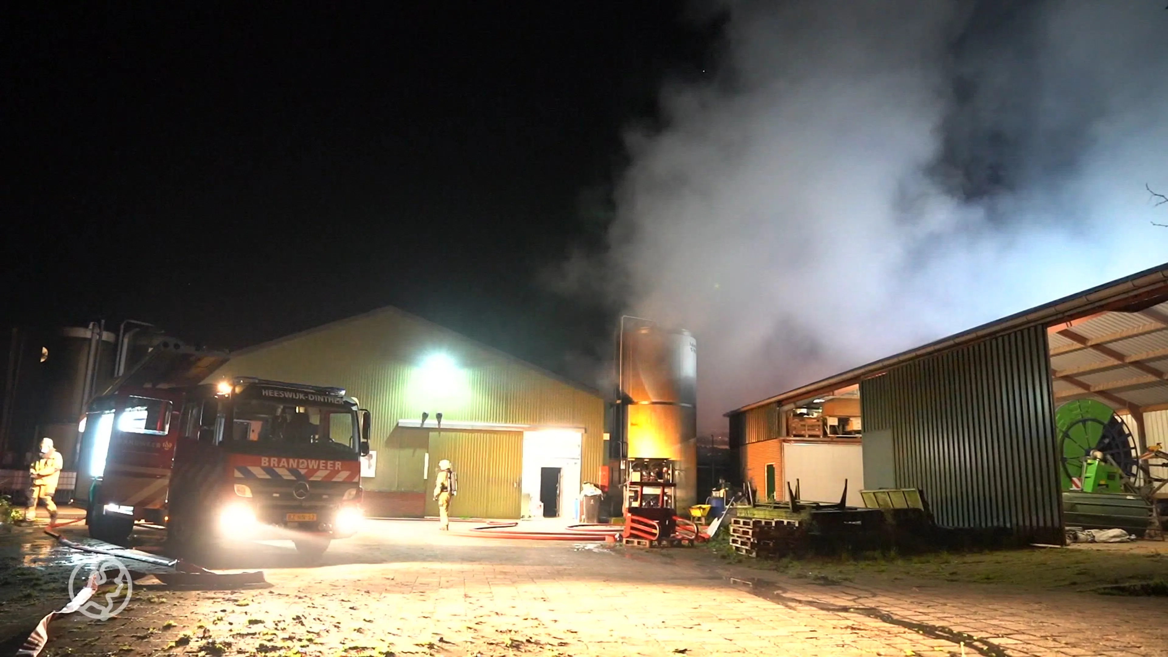 Tientallen lammetjes overleden bij schuurbrand in Heeswijk-Dinther