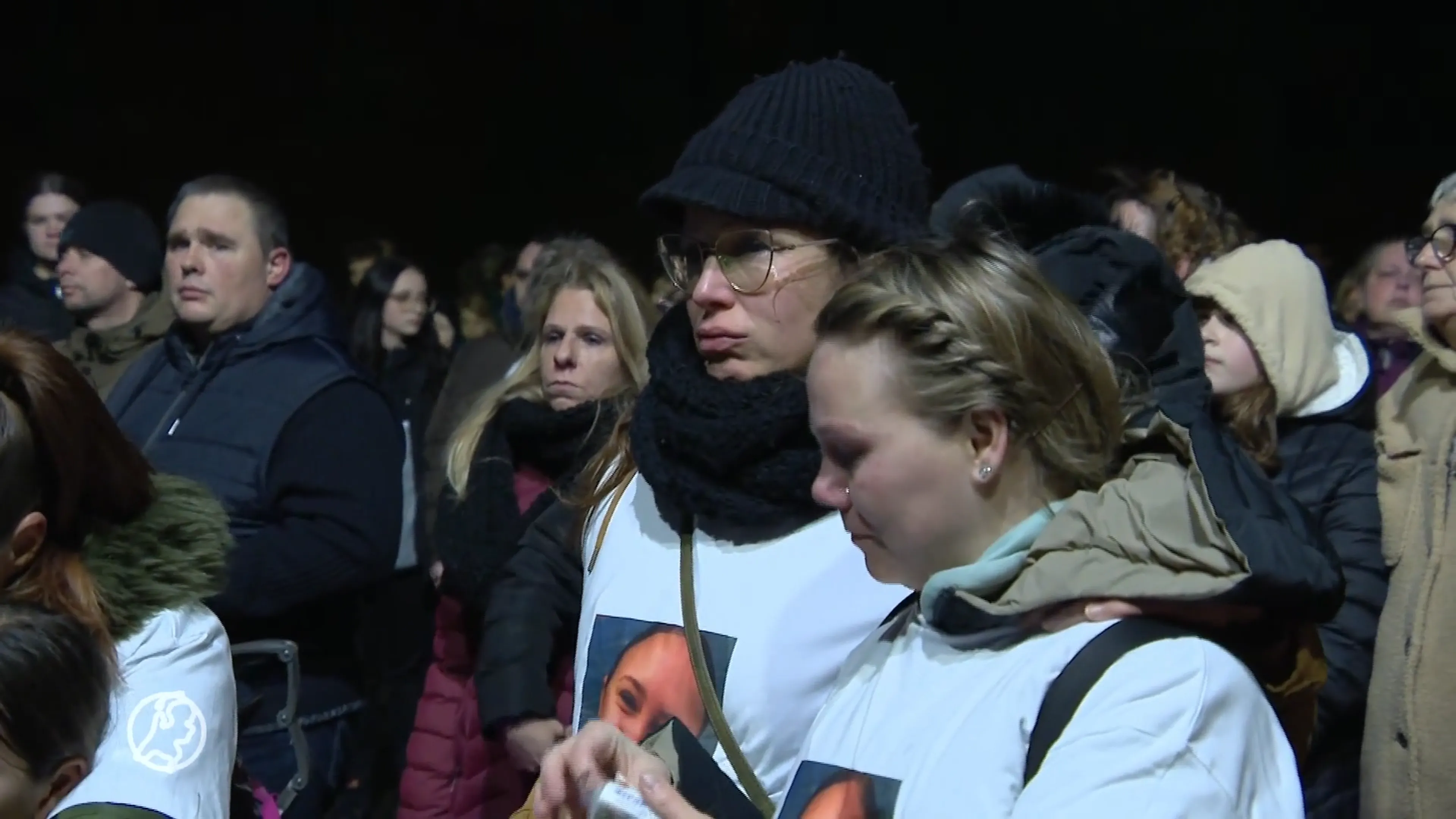 Stille tocht in plaats van verjaardagsfeest: honderden herdenken doodgeschoten Gianna (14)