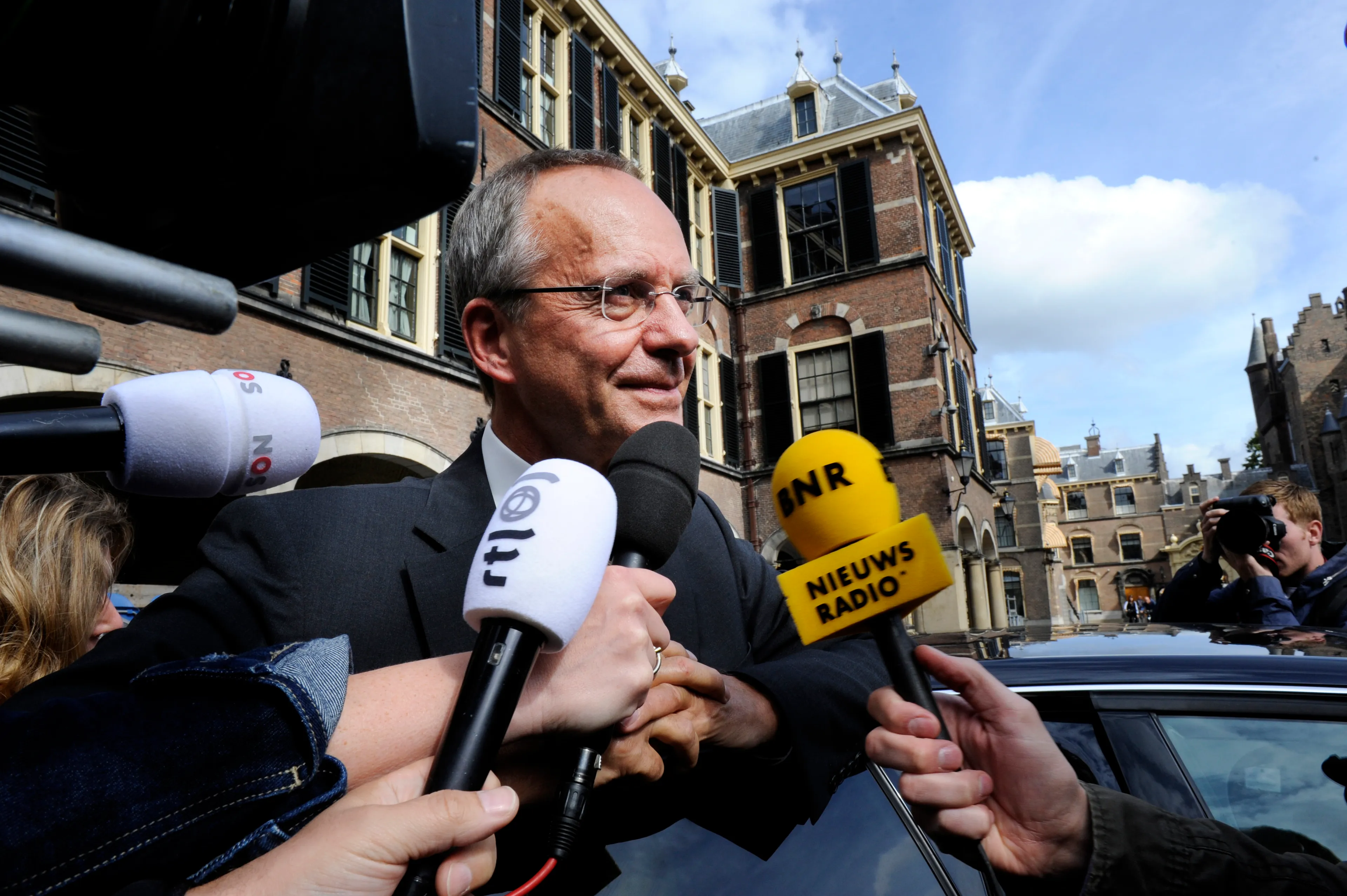 Oud-verkenner Henk Kamp kritisch: 'Jorritsma en Ollongren speelden informateur'