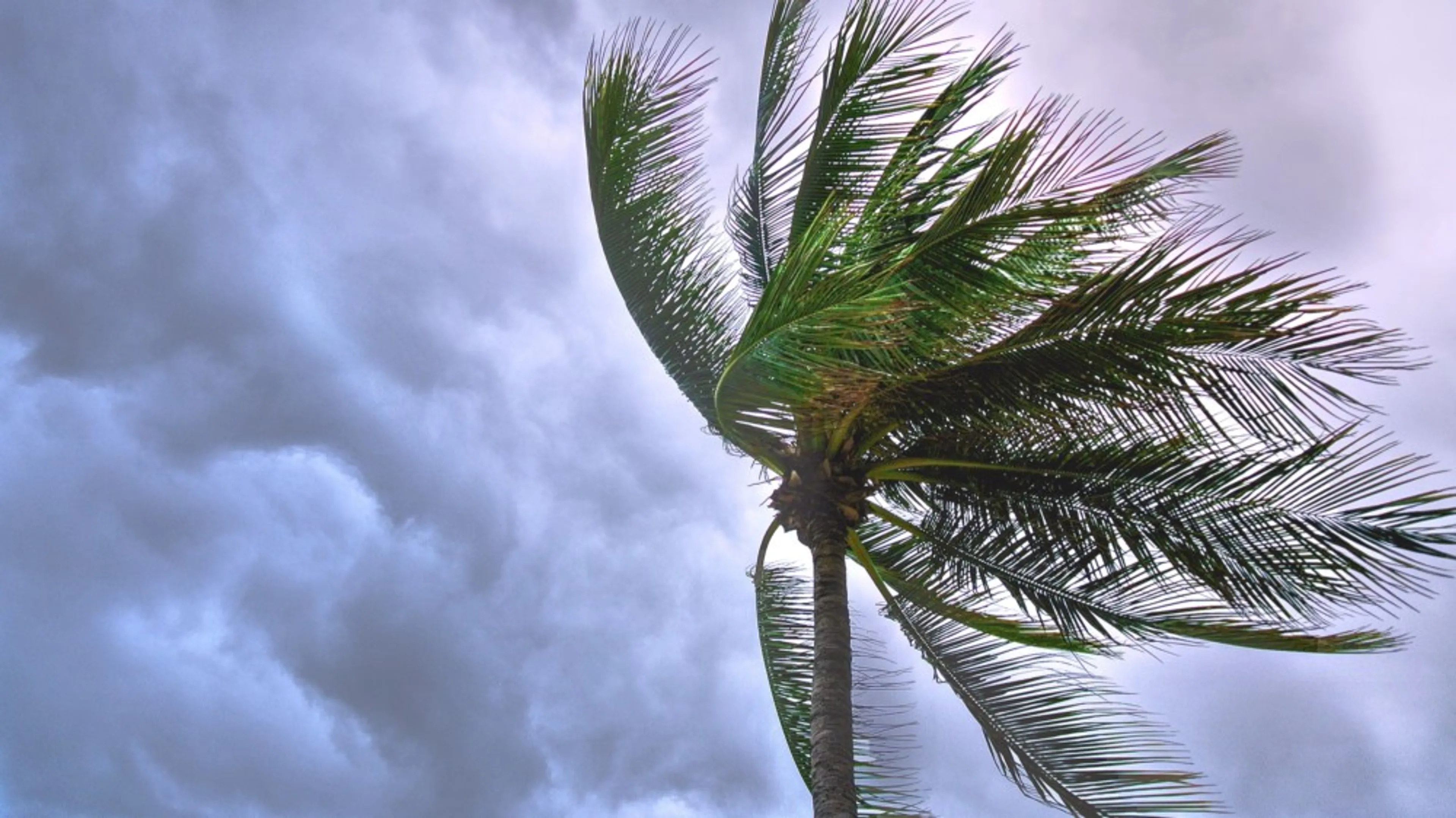 Nederlanders gewaarschuwd: extreem weer bedreigt Spaanse costa's