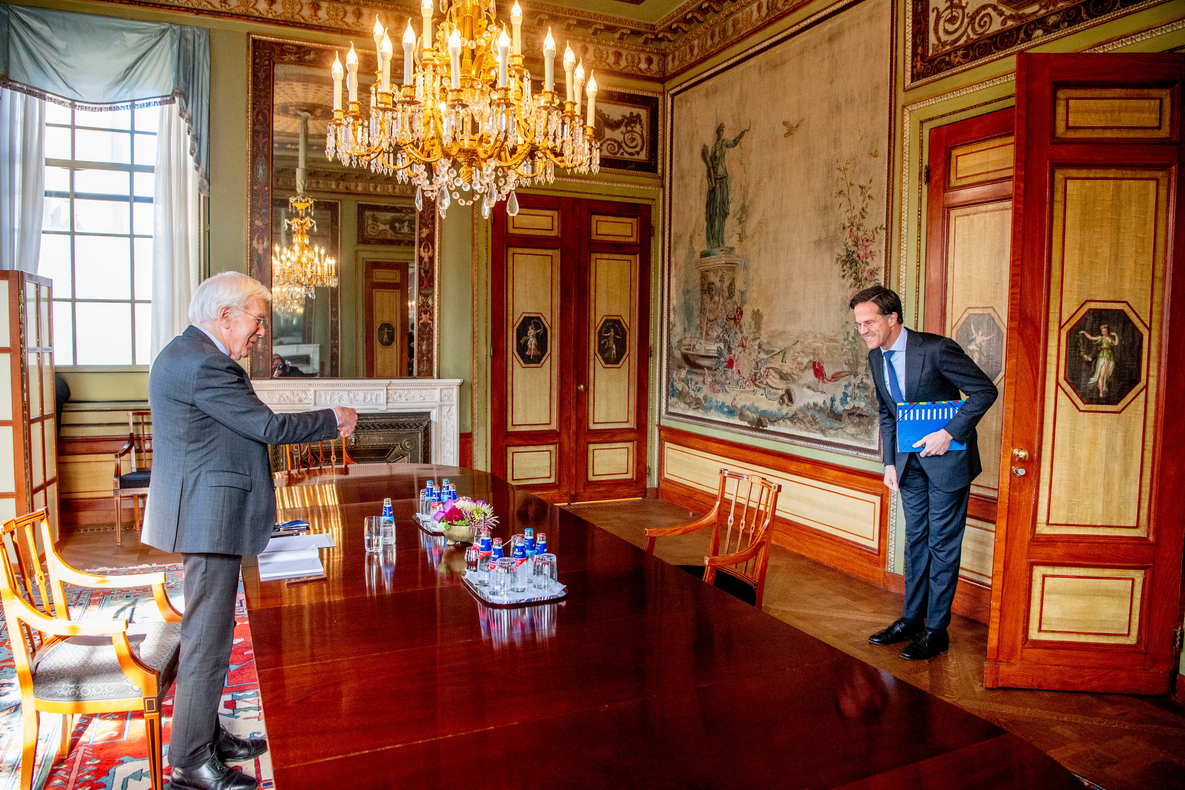 Partijleiders volgende week weer langs bij informateur Tjeenk Willink