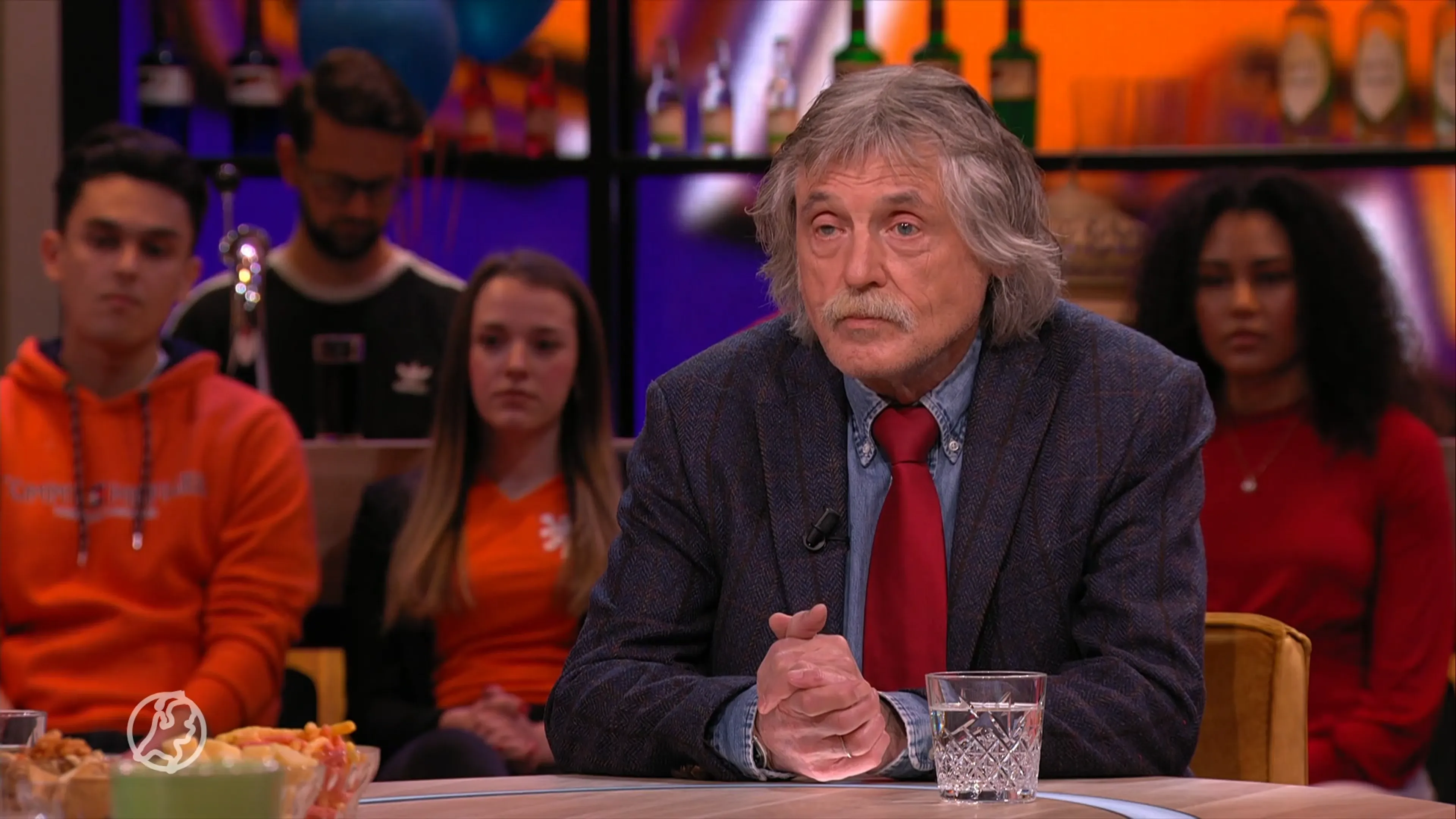Regionale omroepen stoppen met programma Johan Derksen