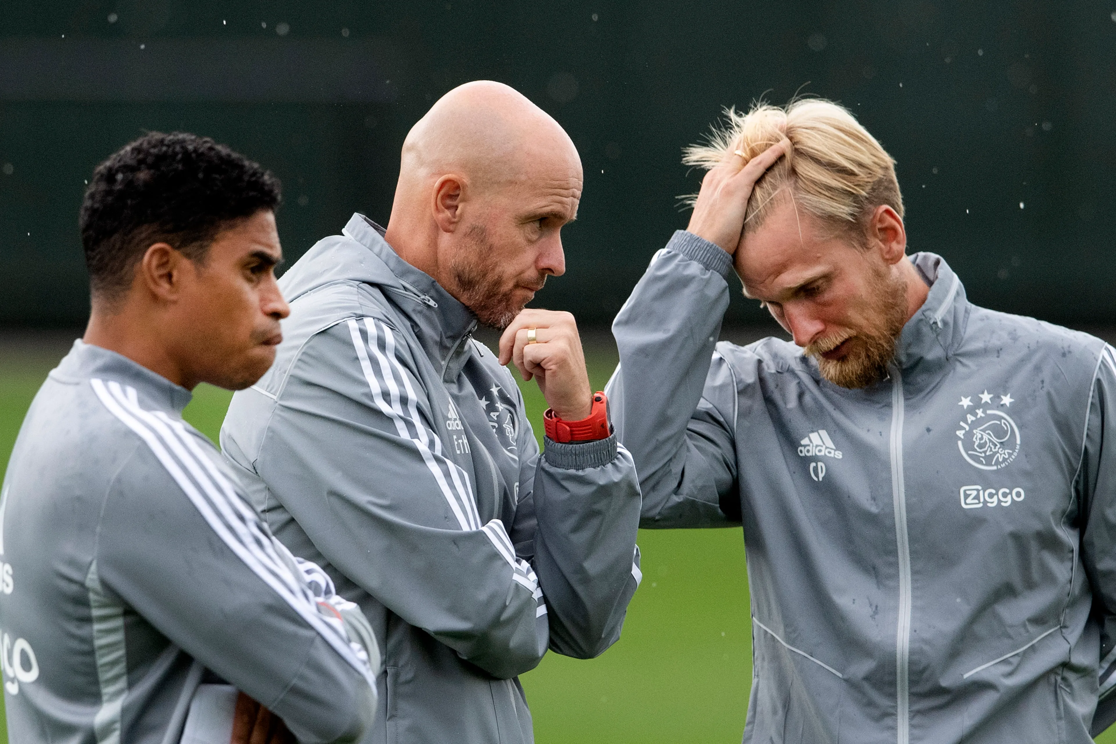 Coronavirus raakt Ajax: trainer en medische stafleden in quarantaine