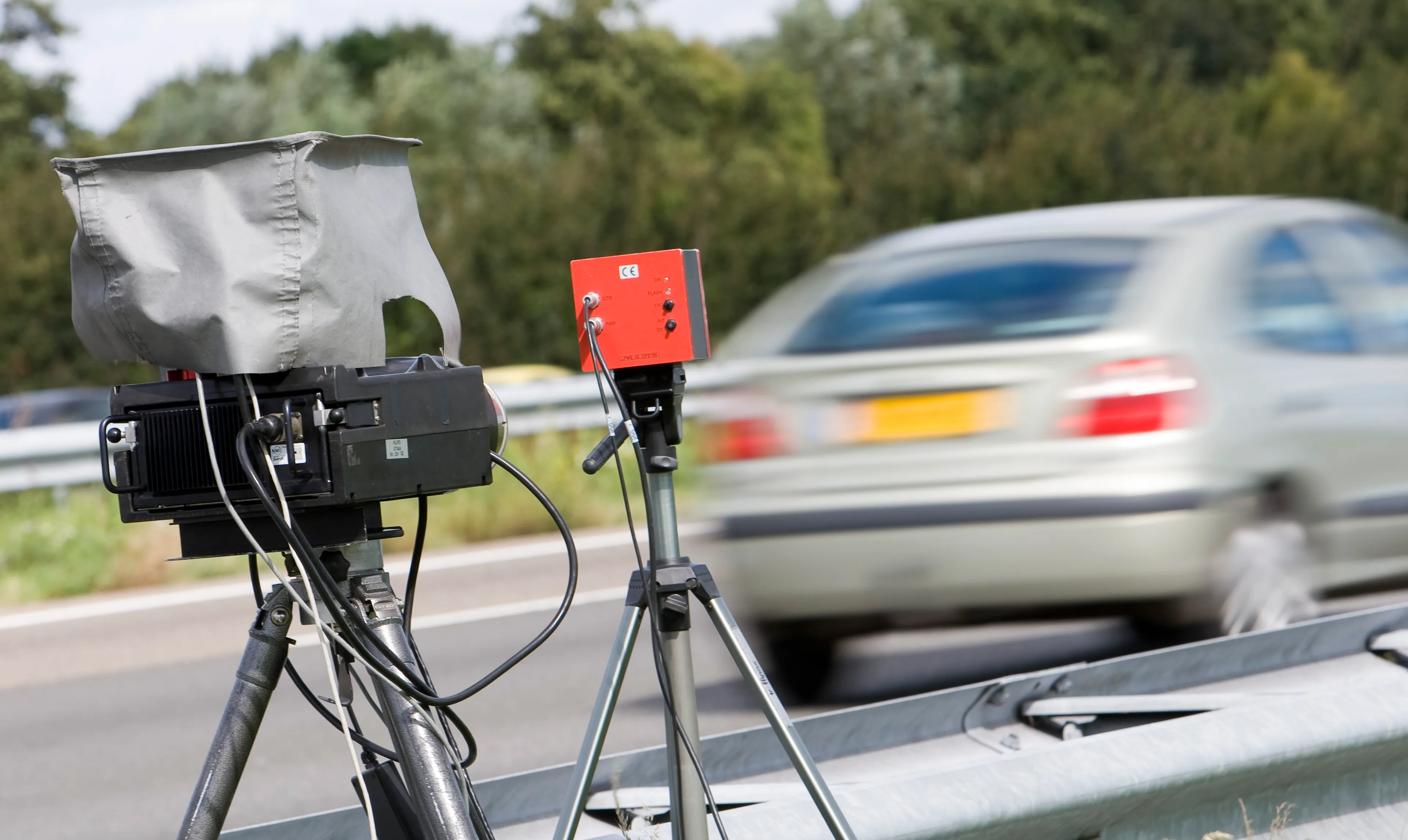 Automobilist (21) raast met 209 kilometer per uur langs lasercontrole