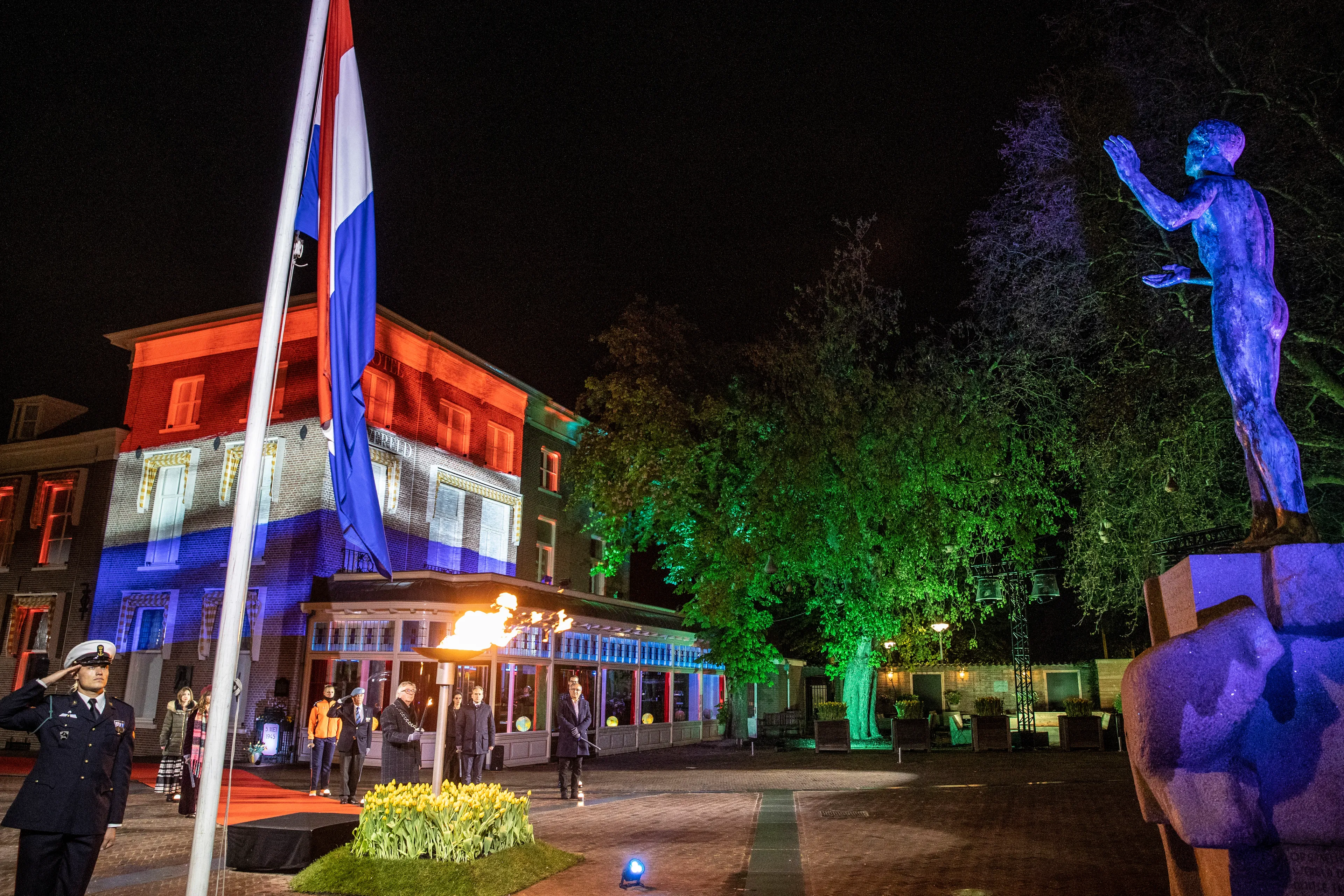 Bevrijdingsdag 2021 van start: vuur ontstoken, festivals digitaal