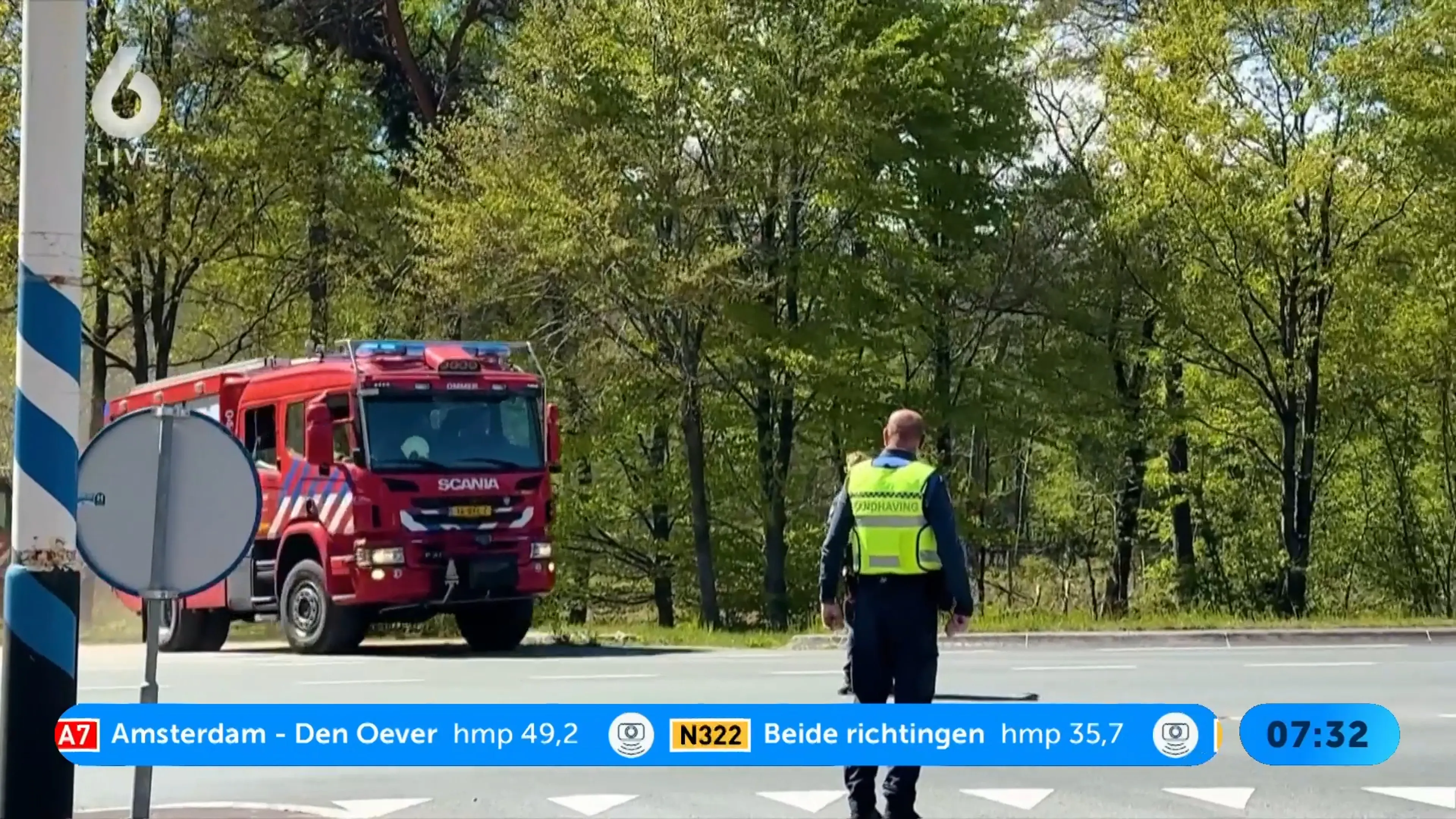 Honderden brandweerlieden strijden tegen grote natuurbrand