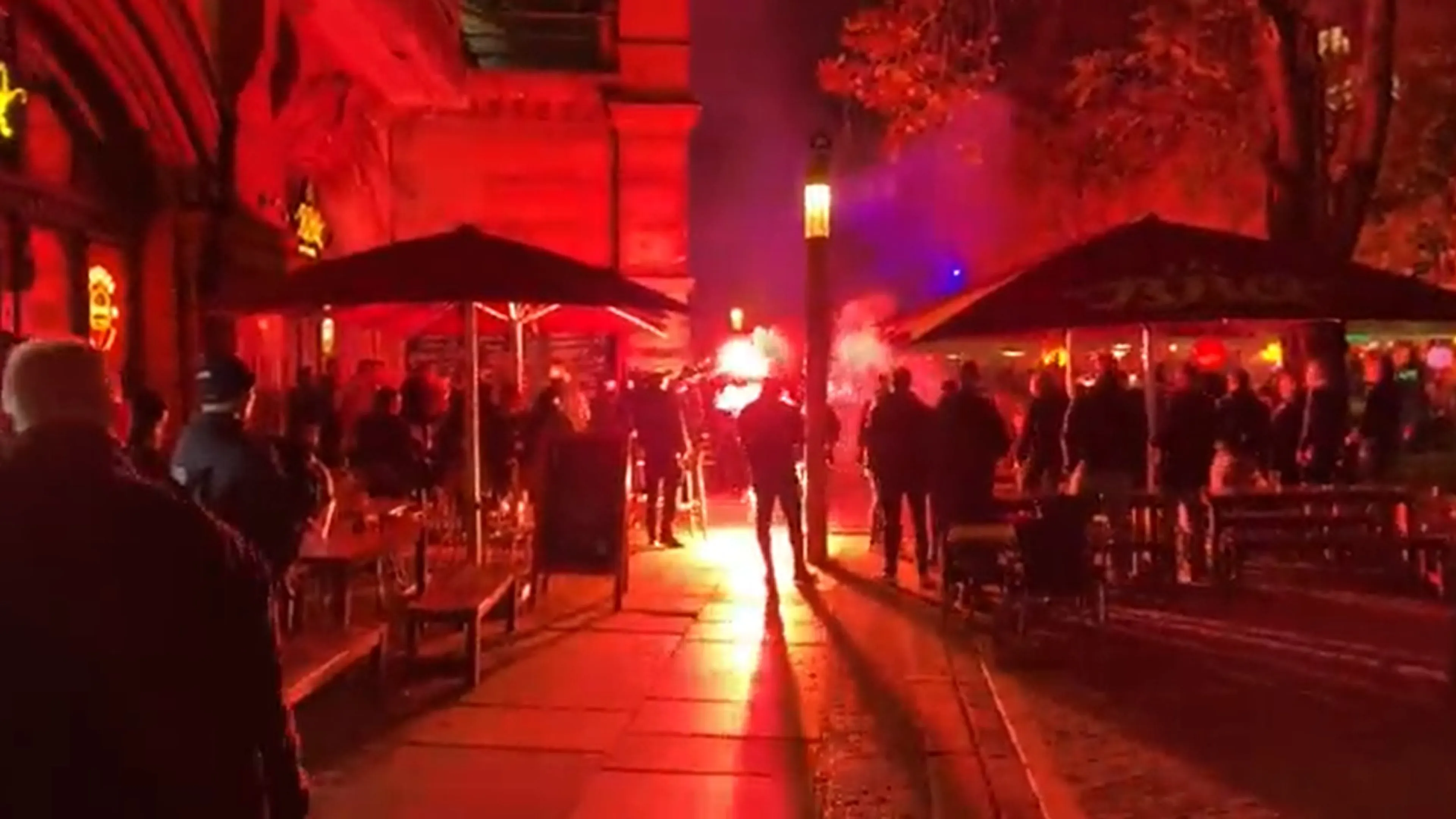 Duitse politie pakt 'preventief' tientallen Feyenoord-supporters op in Berlijn