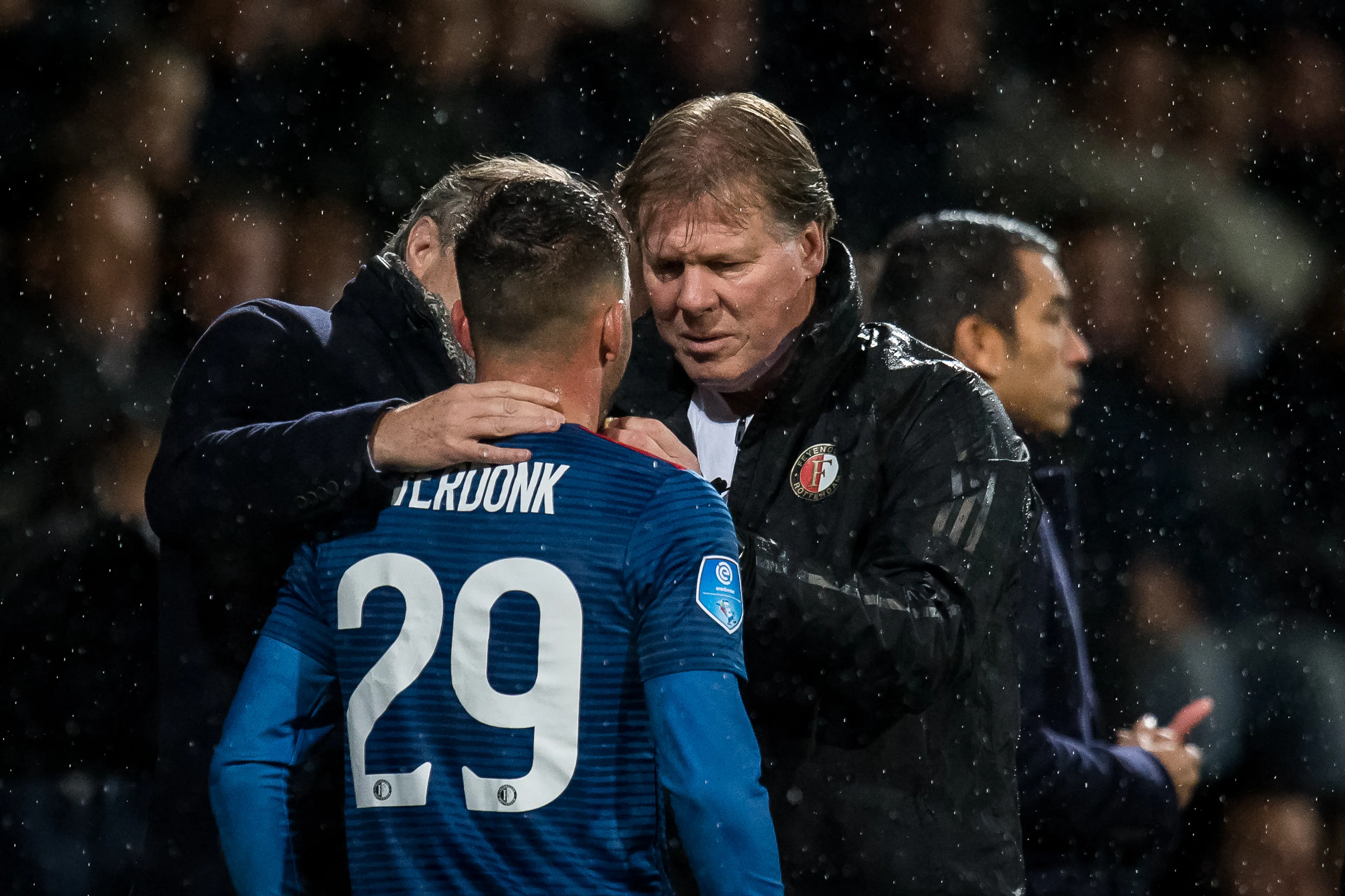 Voetballers in actie voor ongeneeslijk zieke oud-verzorger Feyenoord