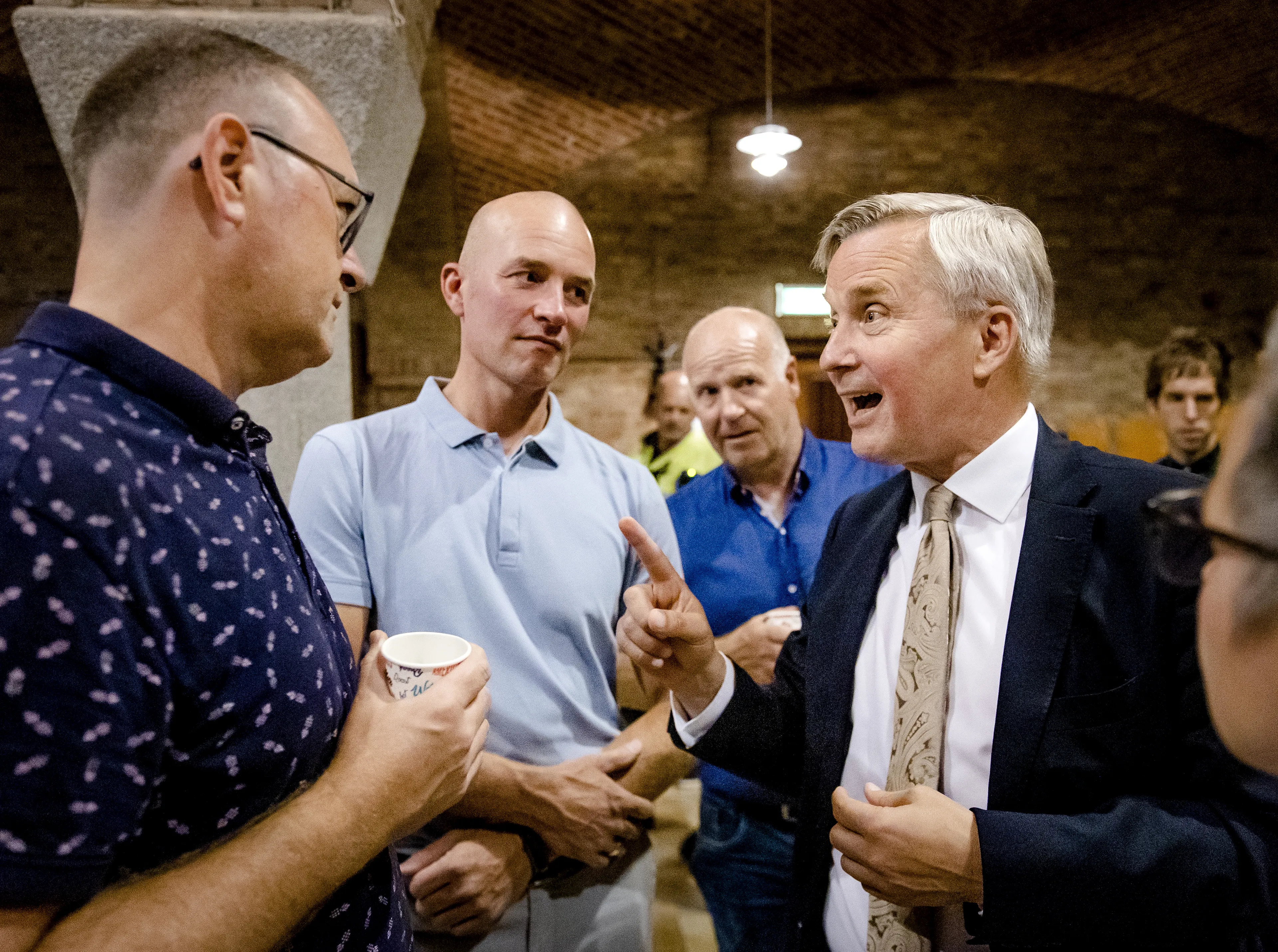 Staatssecretaris Van der Burg over bijeenkomst aanmeldcentrum Bant: 'Ik kom vooral luisteren'