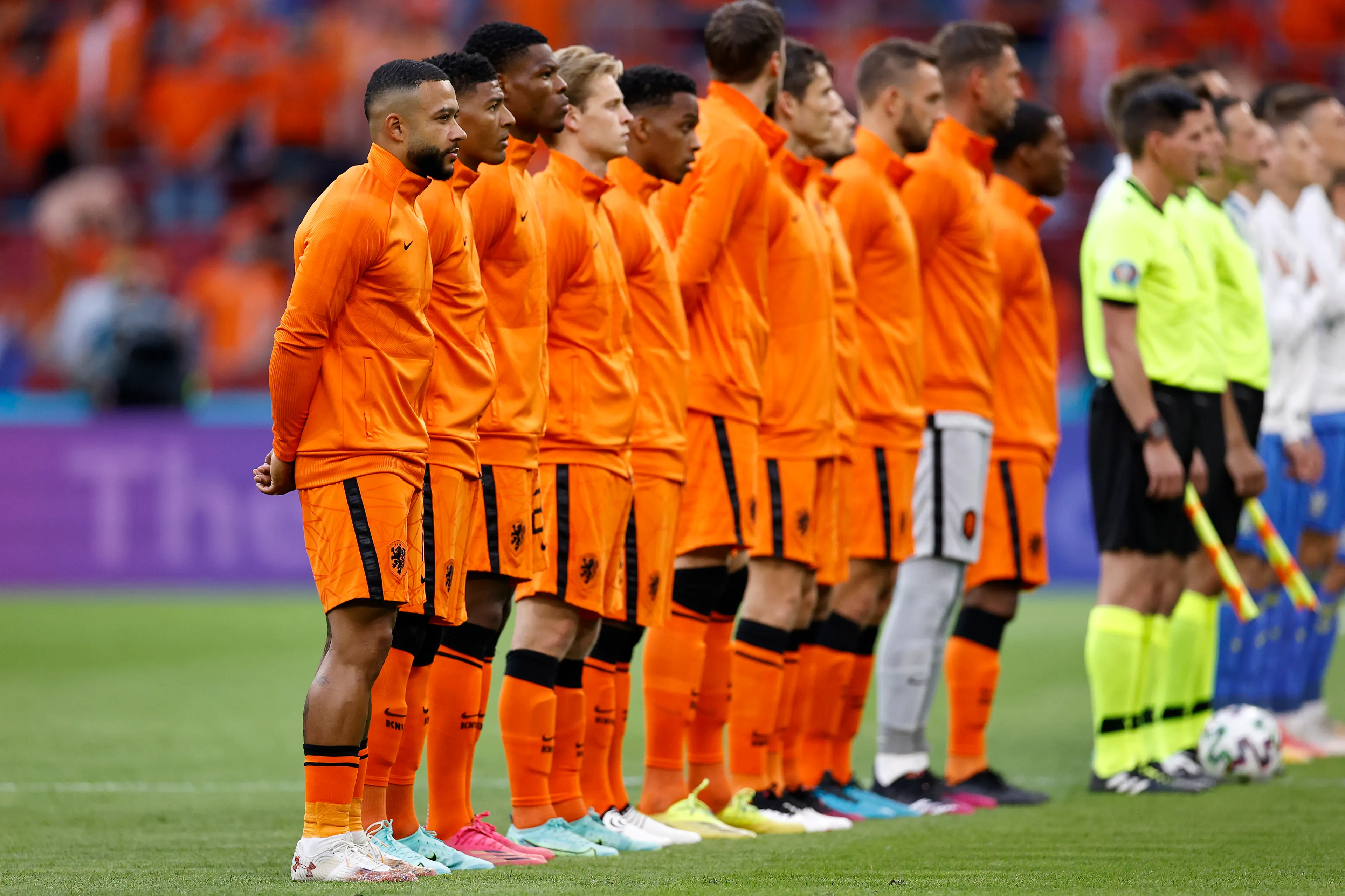 KNVB veroordeelt inval maar boycot geen wedstrijden tegen Rusland