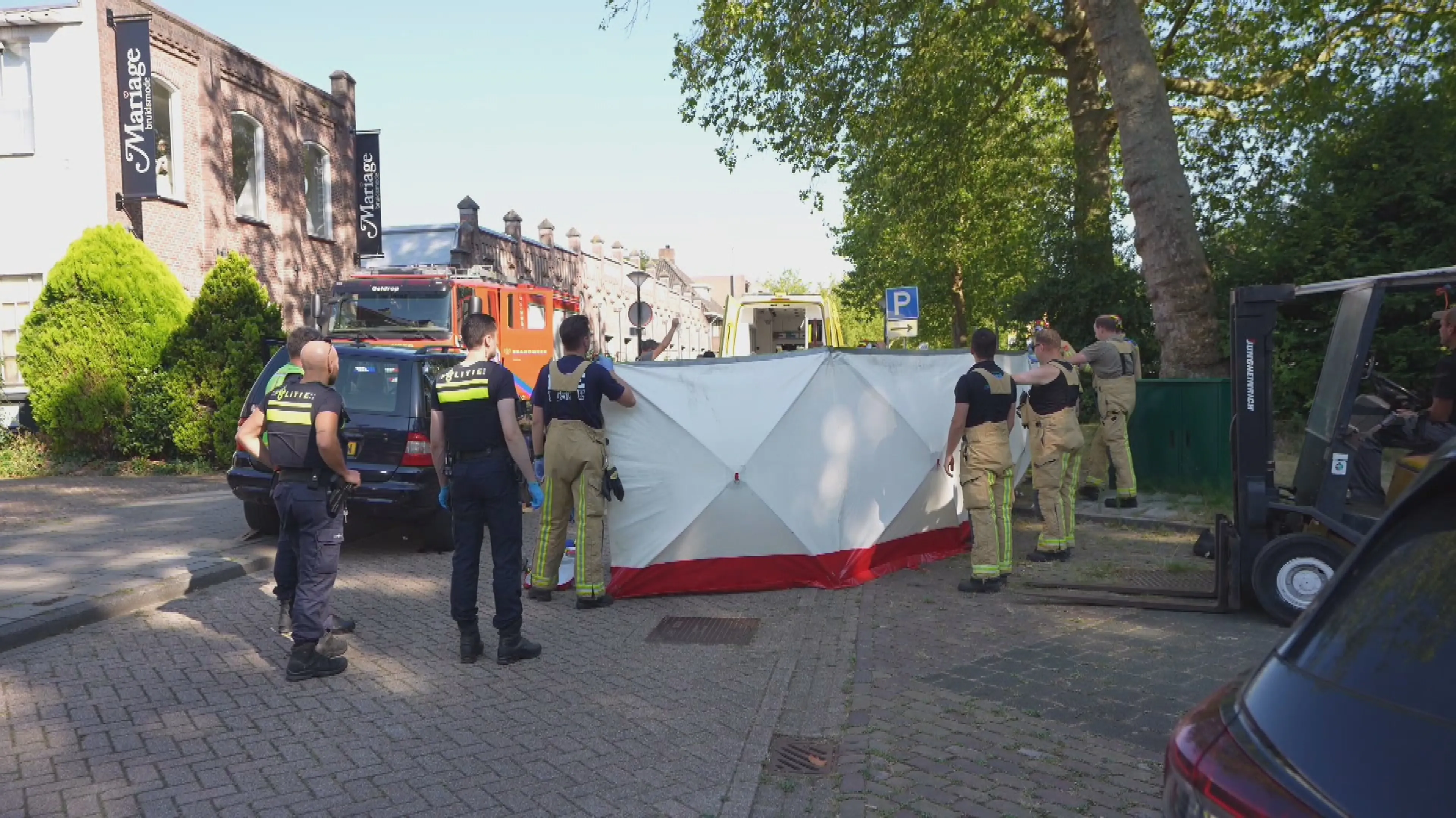 Vrouw met rollator (89) overlijdt na aanrijding op stoep in Geldrop