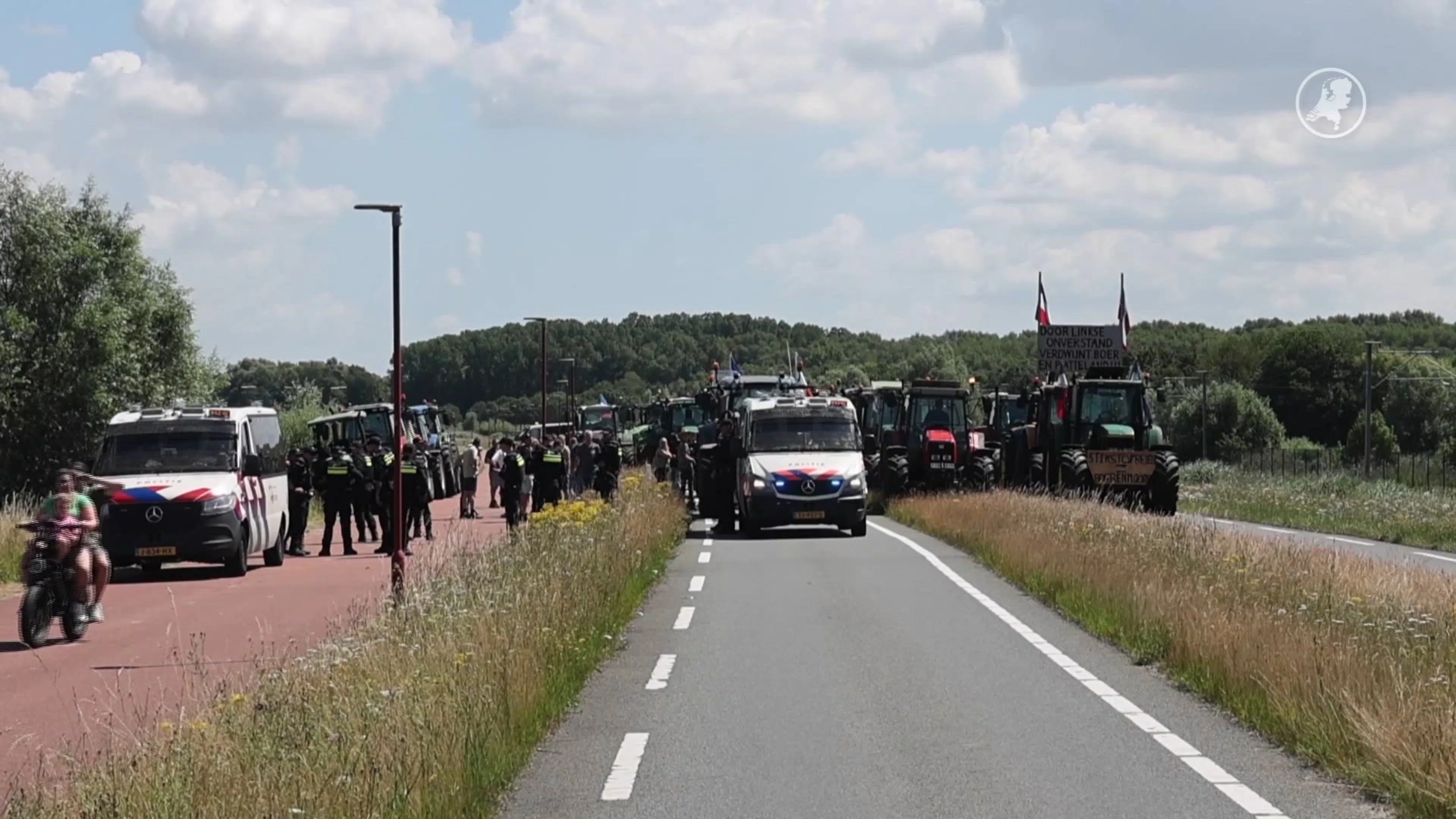 Boze boeren demonstreren tegen stikstofplannen