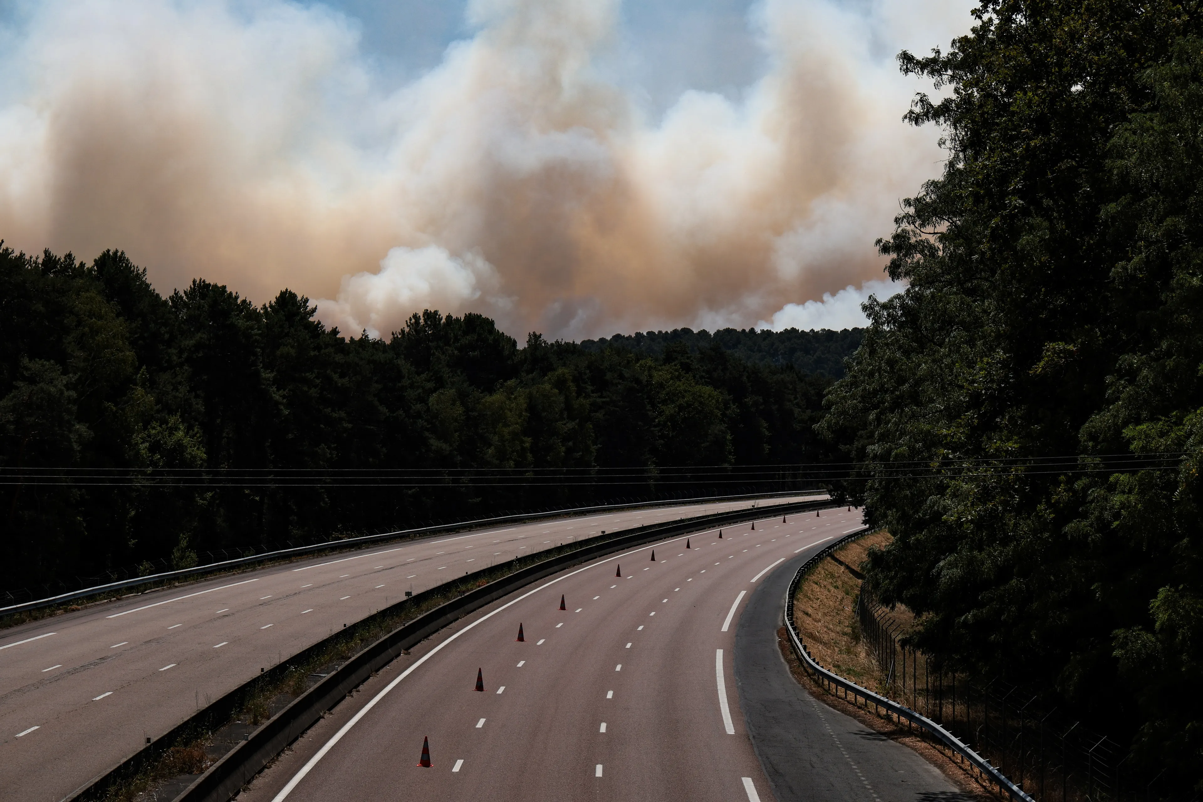 Route du Soleil getroffen door bosbrand: vakantieverkeer moet omrijden