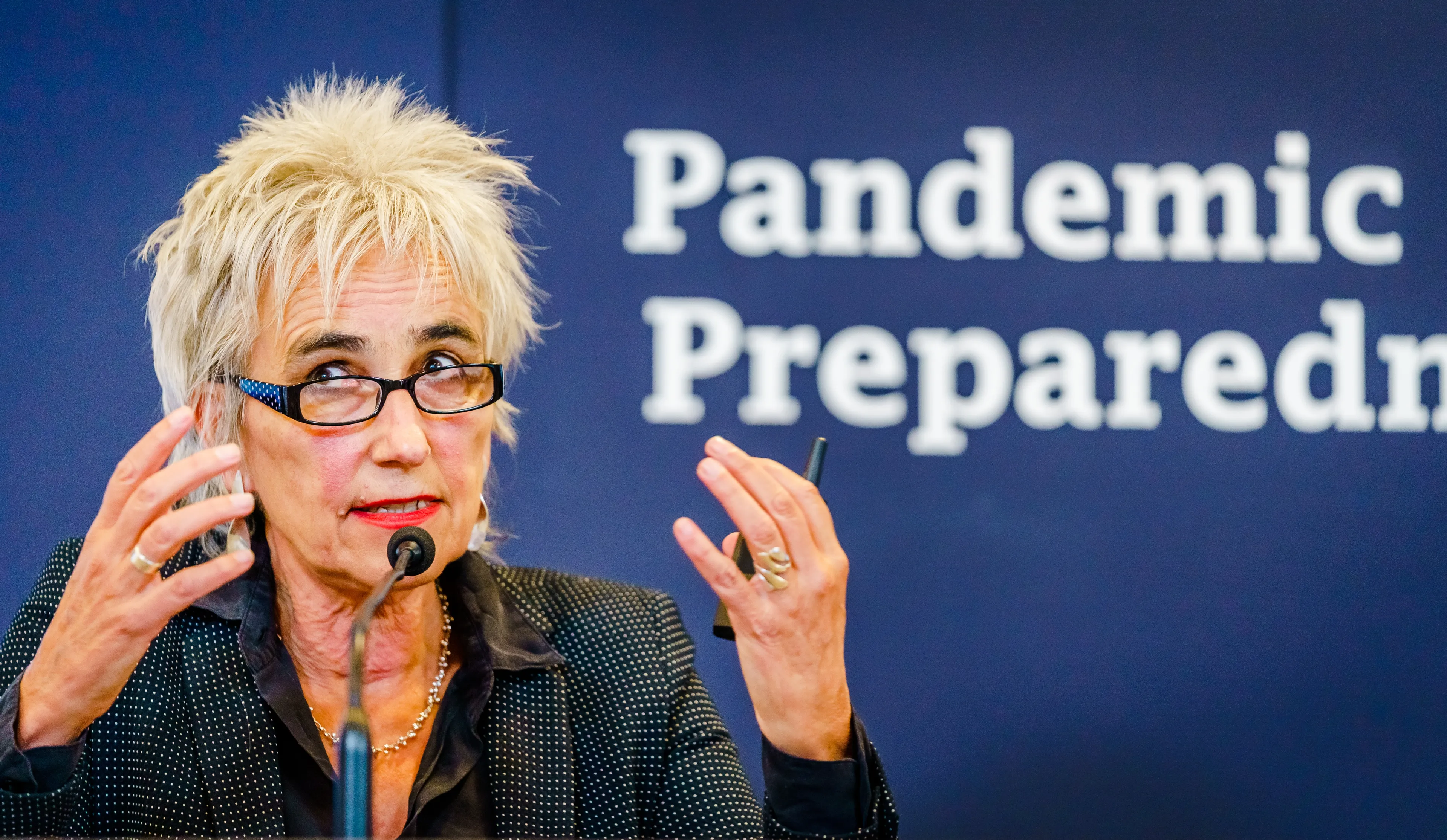 Viroloog Koopmans over symptomen en verspreiding apenpokken: 'Vaccins liggen al klaar'