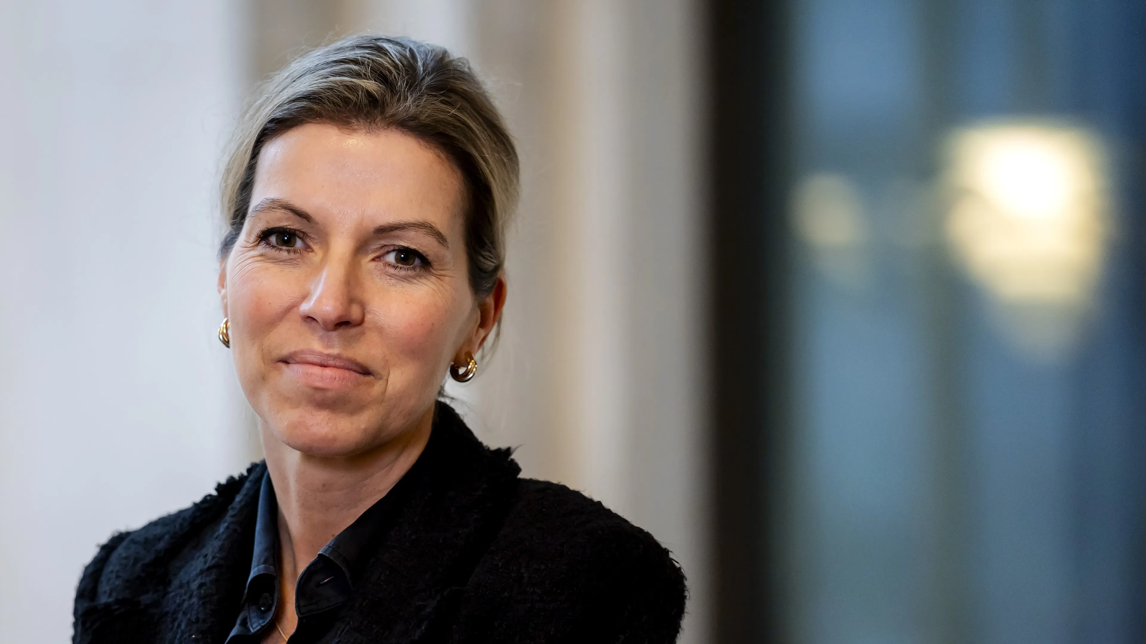 Kabinet maakt excuses aan afstandsmoeders en afgestane kinderen