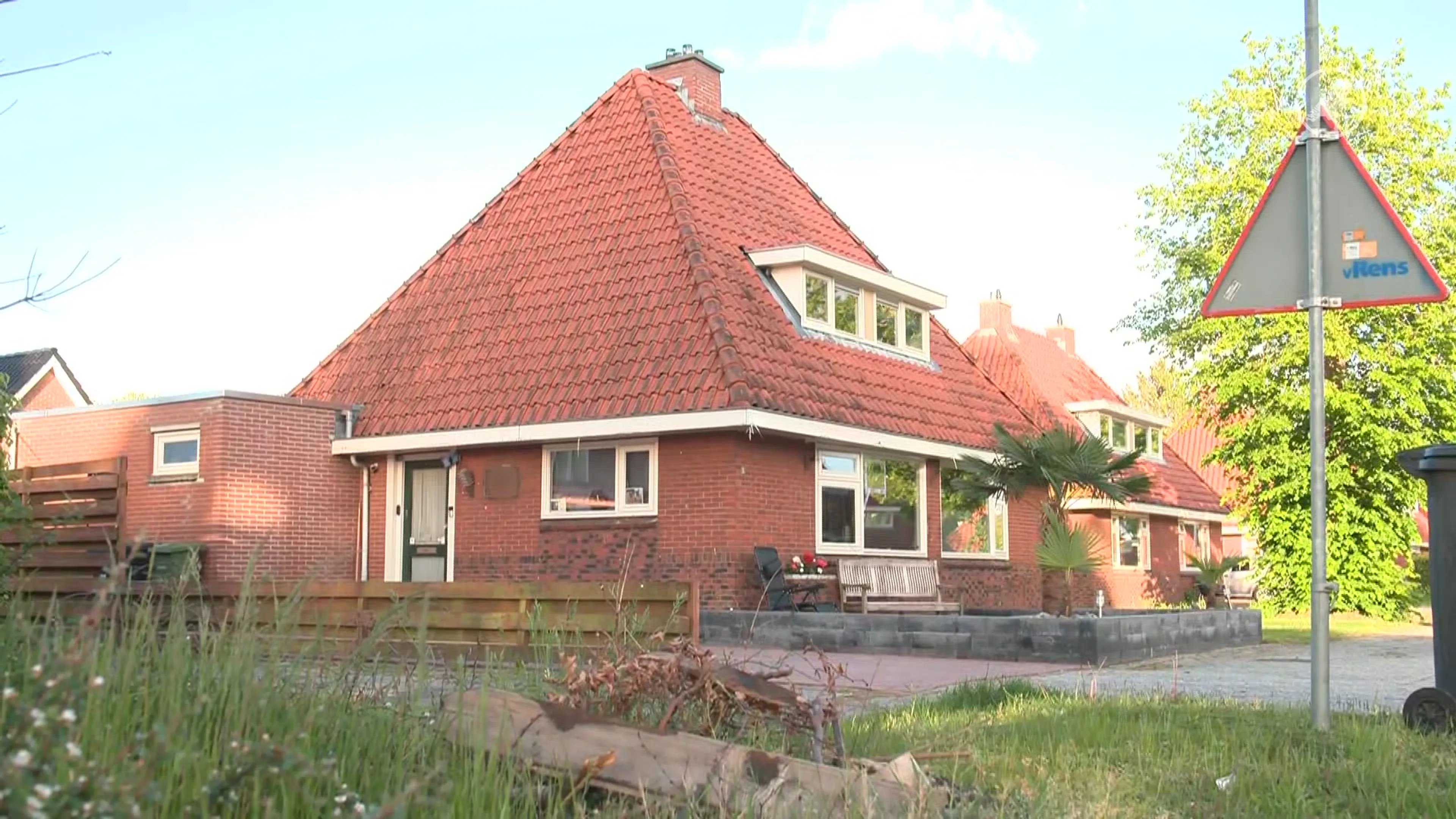 'Moeders Stadskanaal al langer bekend bij instanties, rapport lag al klaar'