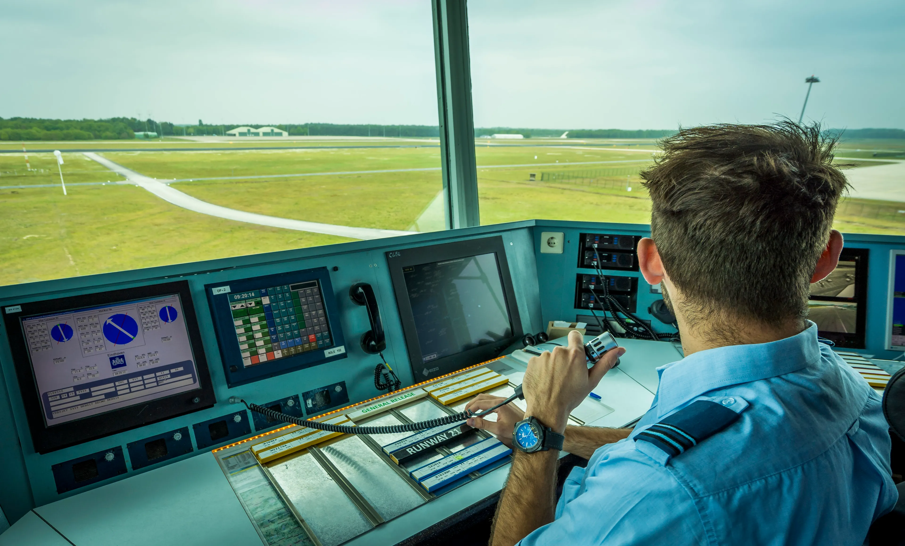 Tekort aan luchtverkeersleiders, vliegen van en naar Maastricht komende dagen niet altijd mogelijk