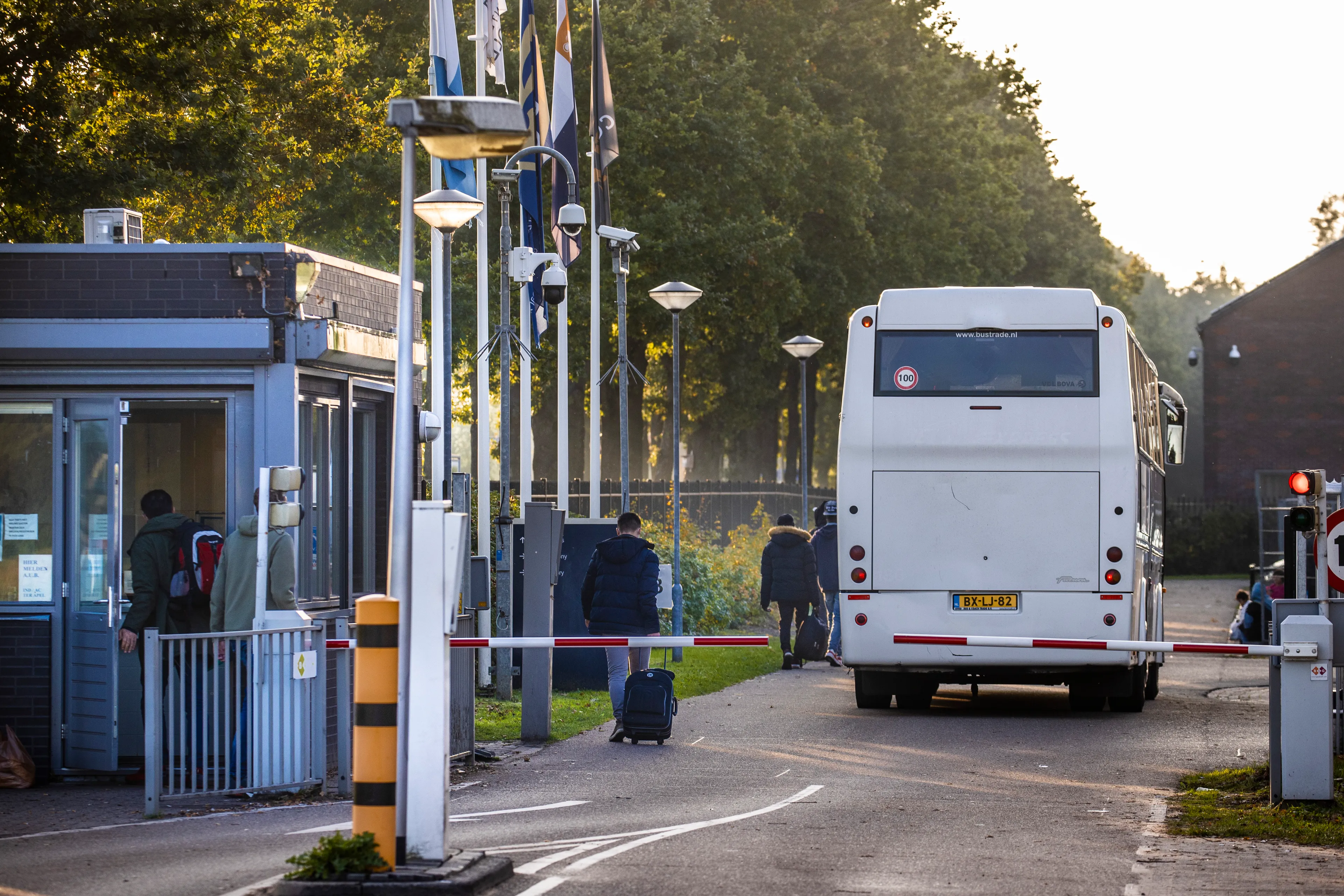 Ter Apel en Emmen helemaal klaar met overlast asielzoekers: 'Samenleving onder druk'