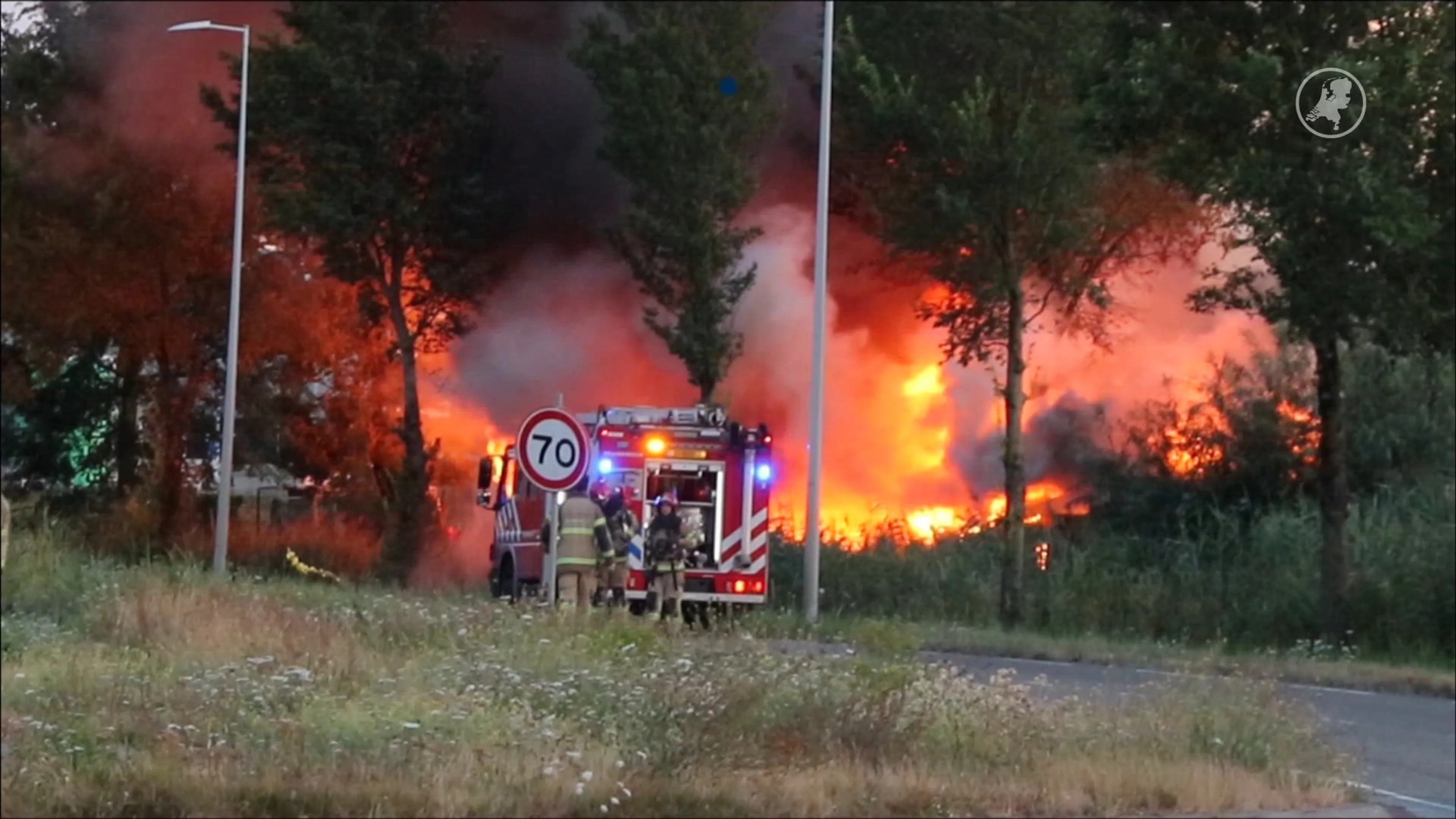 Grote brand in campingpark stadsnomaden Westpoortweg Amsterdam