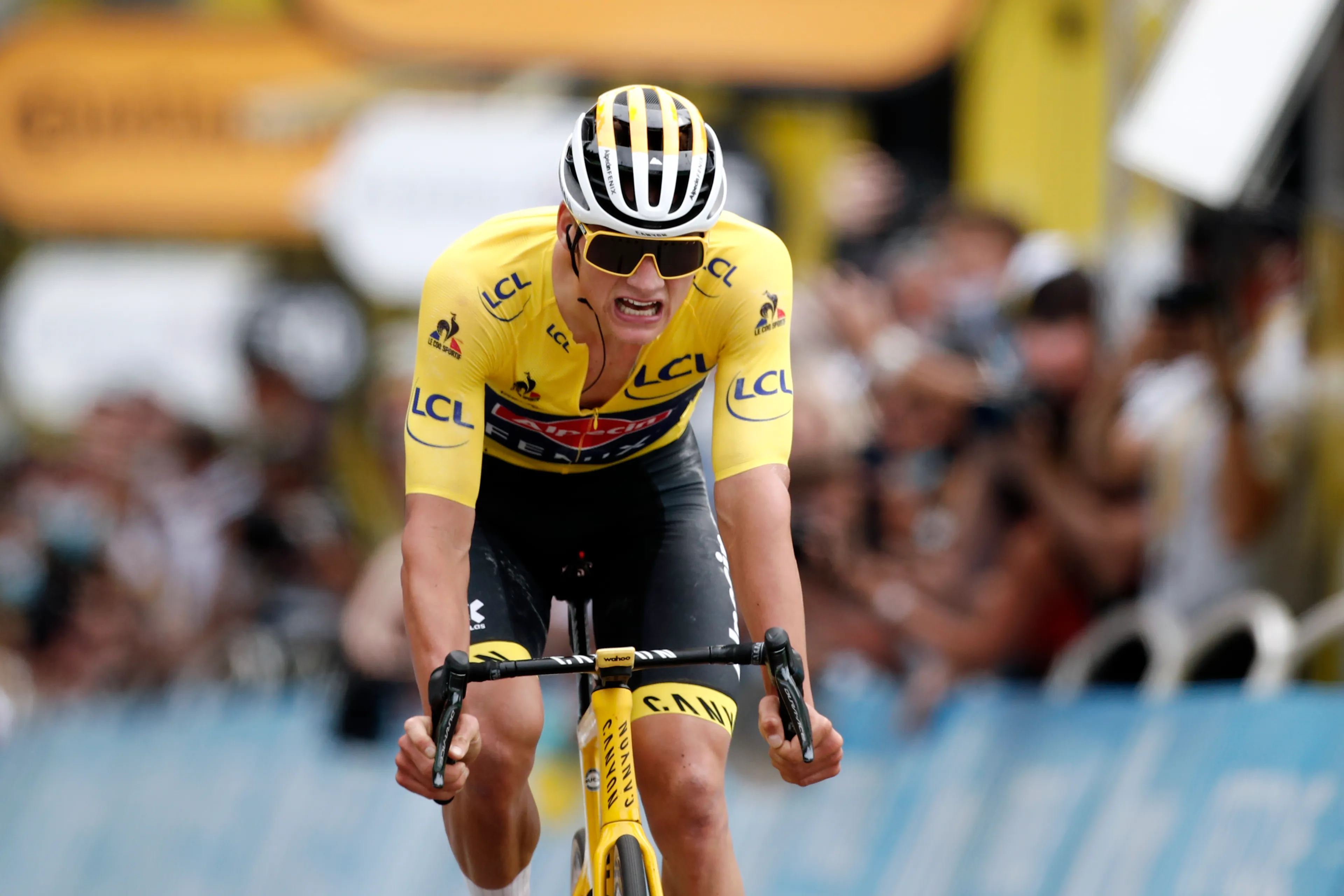 Van der Poel verliest gele trui na week aan kop