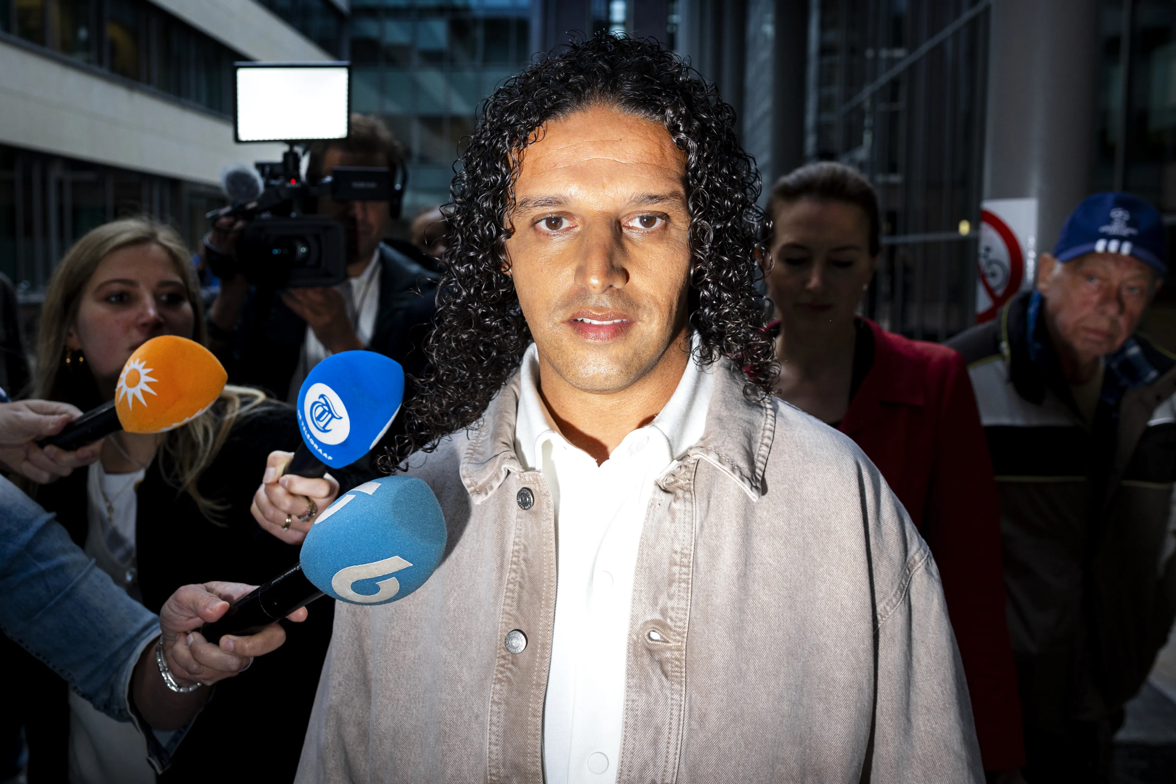Ali B niet aanwezig bij uitspraak zedenzaak vrijdag