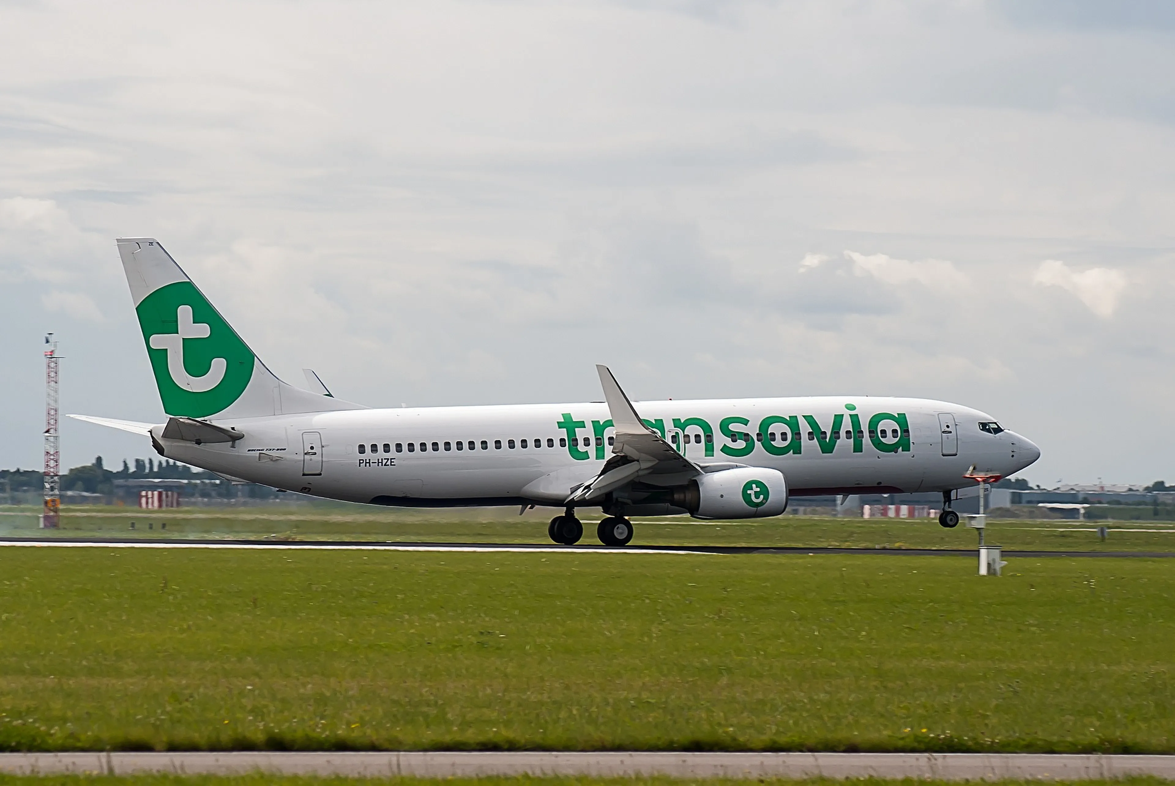 Transavia schrapt weer lastminute vluchten, duizenden reizigers gedupeerd