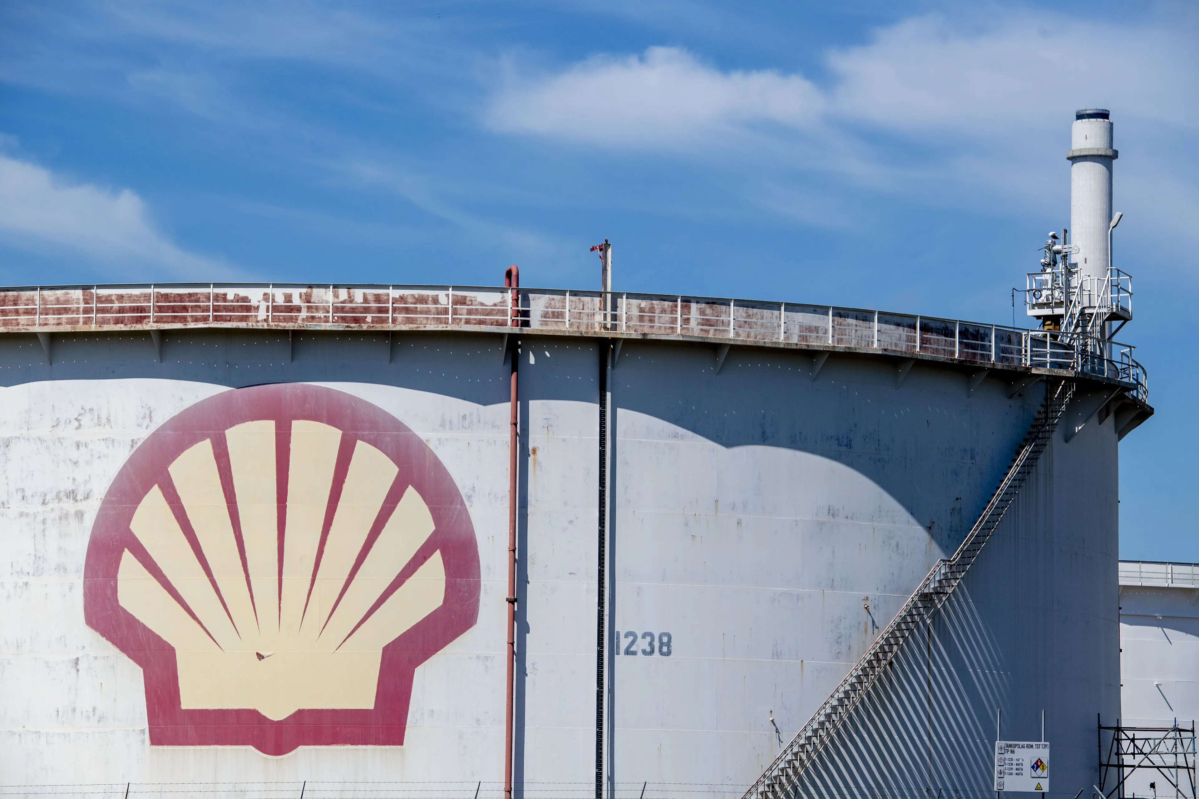Shell stopt met bouw biobrandstoffenfabriek in Rotterdam: 'Buitengewoon teleurstellend'