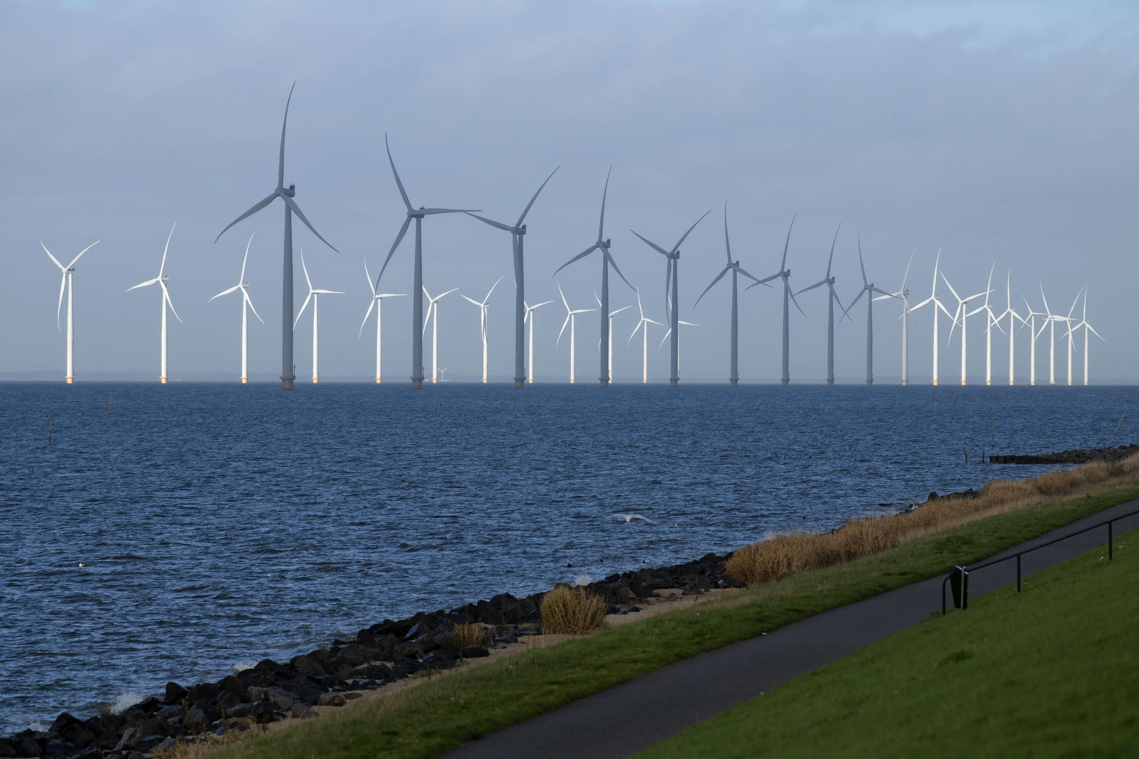 Rutte en Jetten tekenen voor Noordzee als groene energiecentrale