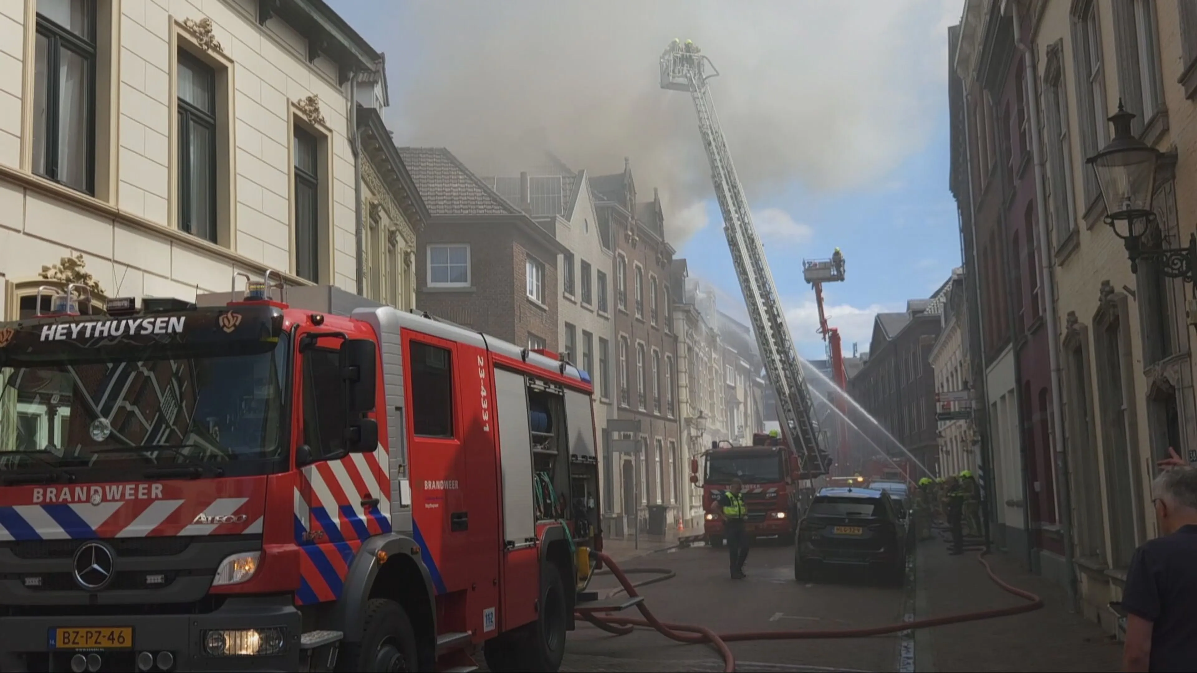 Zeer grote brand in centrum Roermond