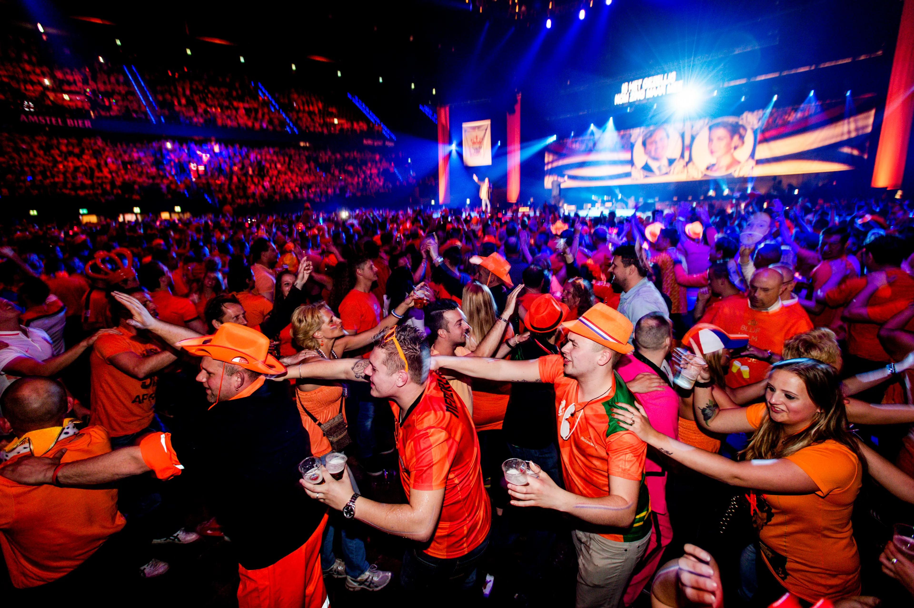 Nederland gaat bijna helemaal van het slot: dit mogen we weer vanaf 26 juni