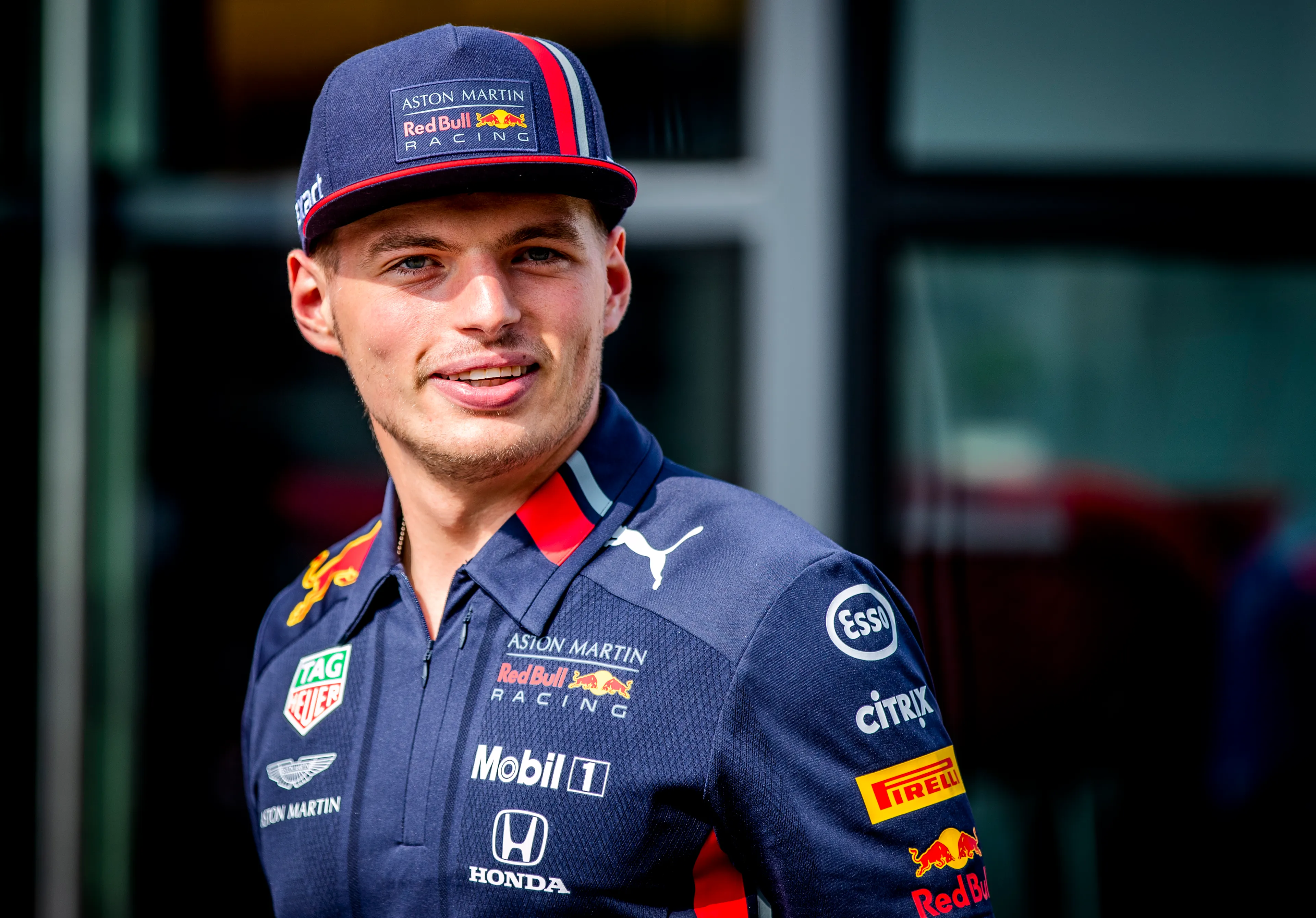 Max Verstappen verlengt en blijft tot en met 2023 bij Red Bull