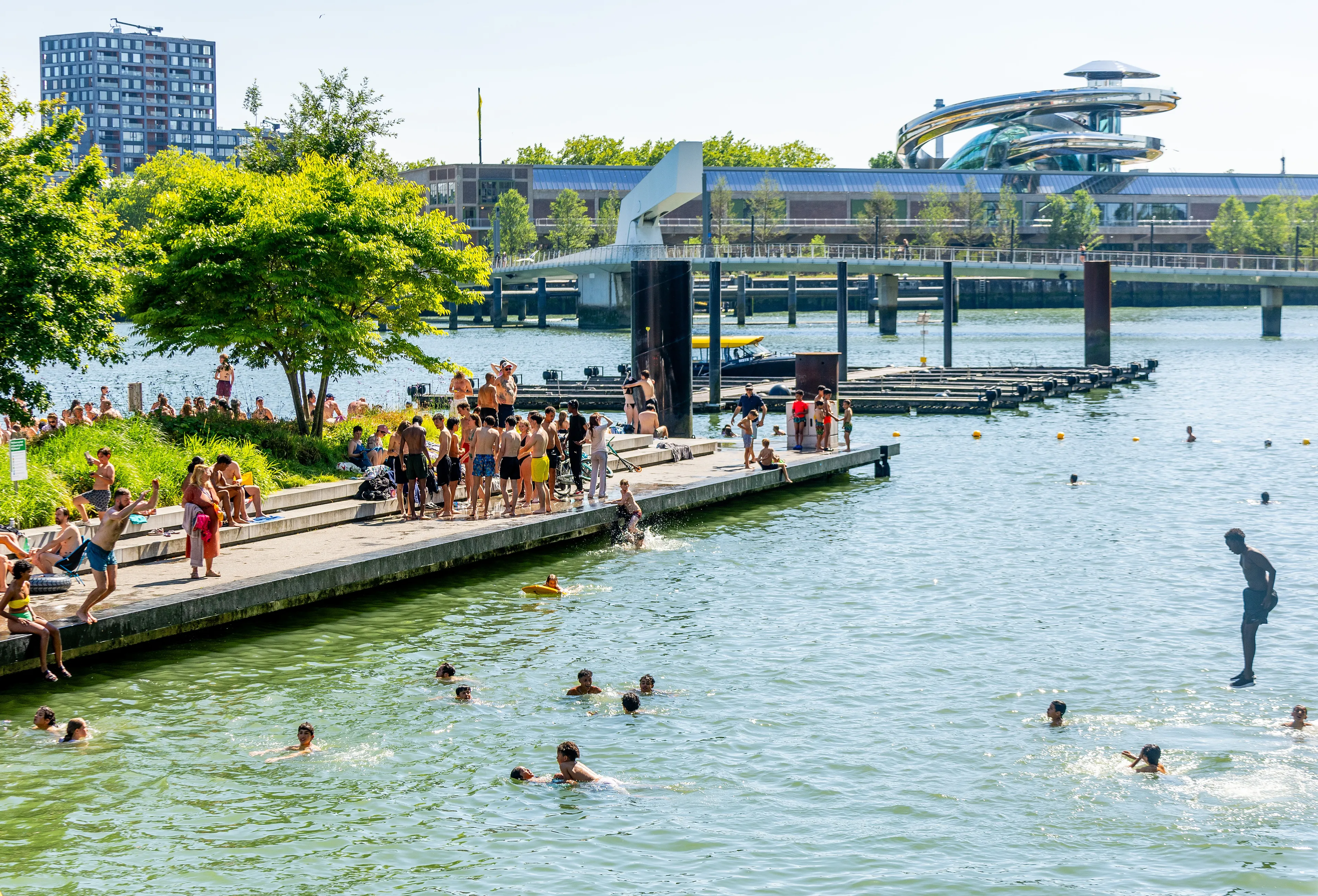 Zon krijgt overhand, tropische temperaturen keren terug