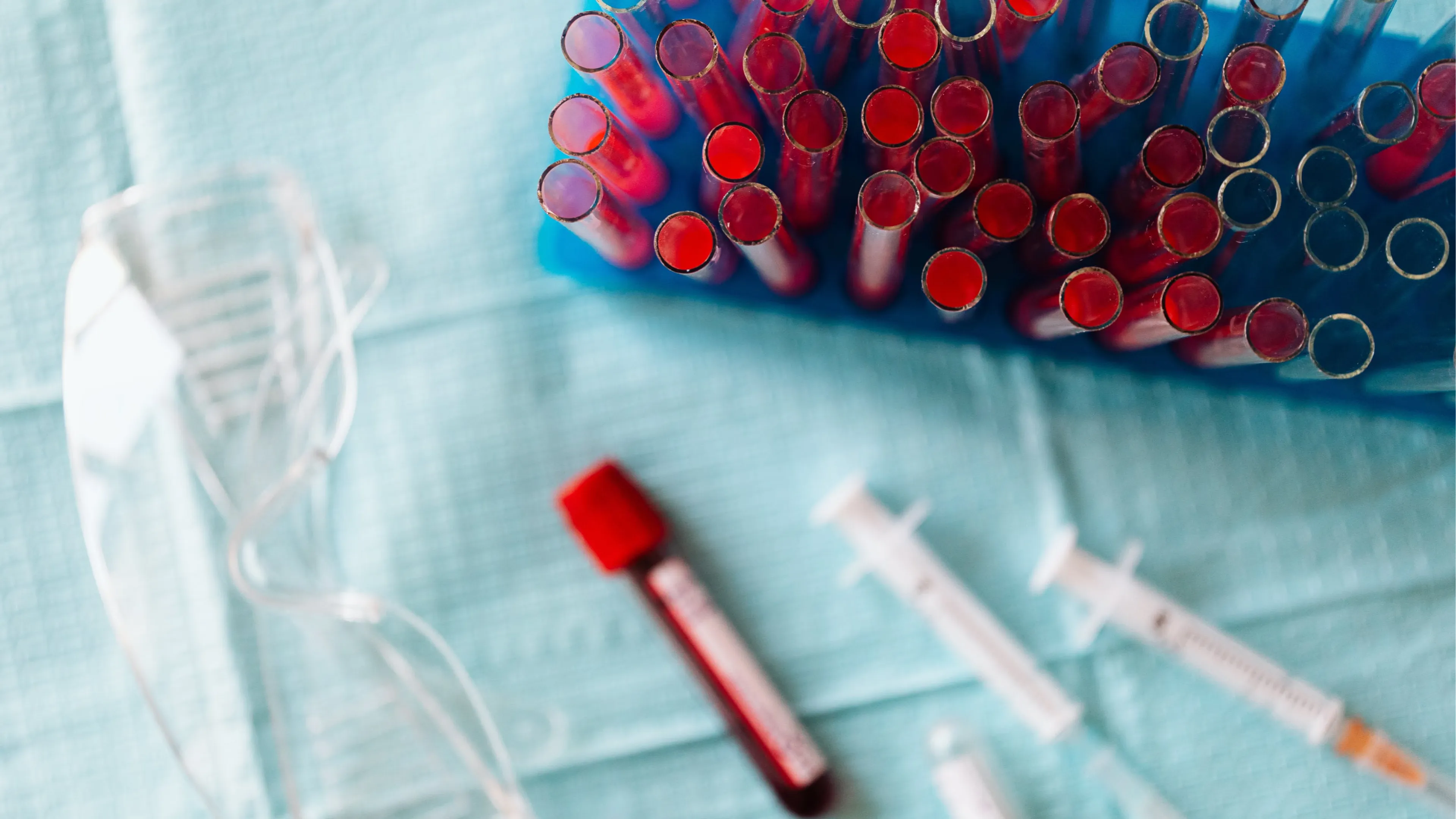 Sanquin ziet omikrongolf terug in cijfers: antistoffen enorm toegenomen