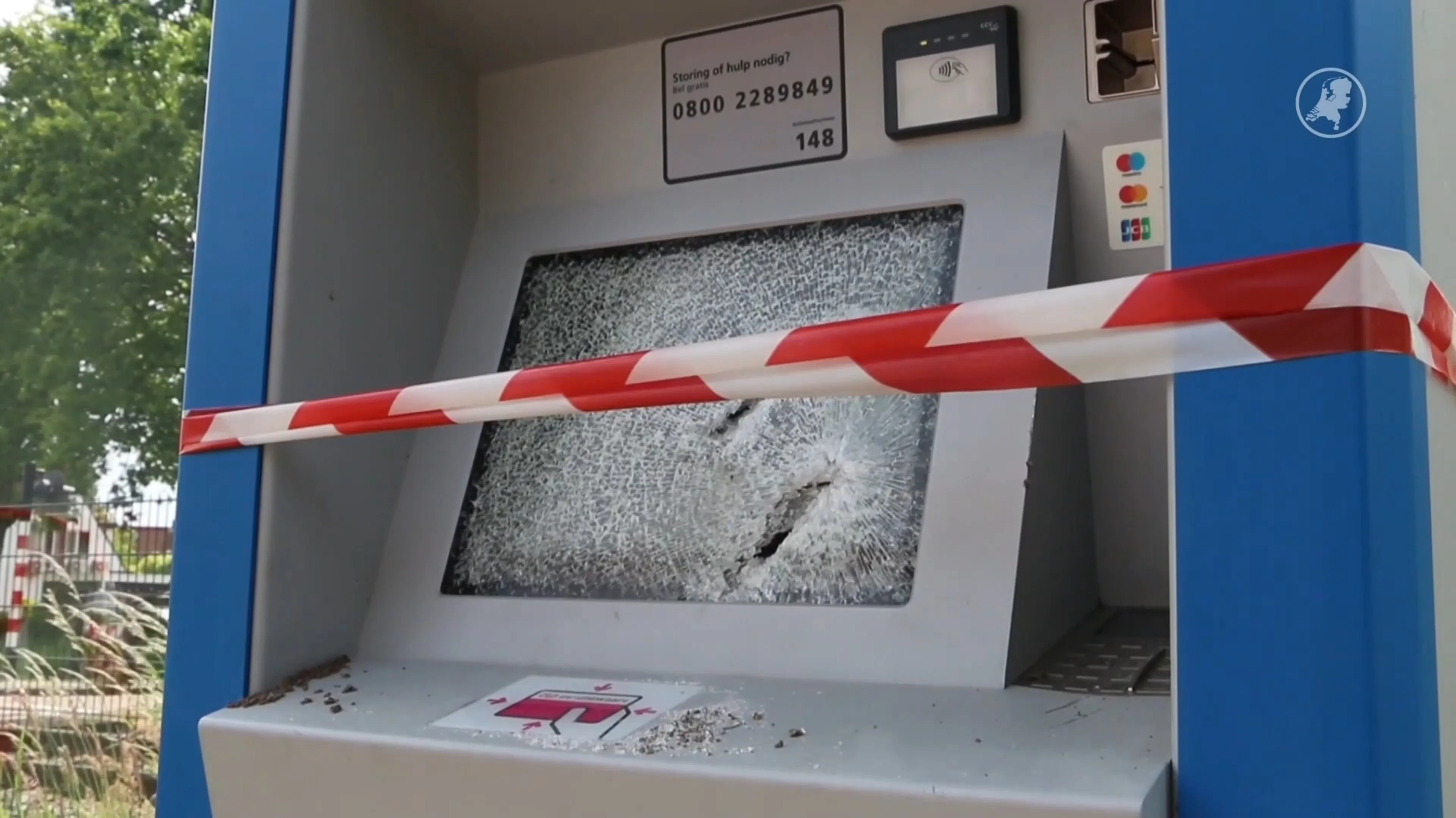 Vandalen richten ravage aan op stations in Hengelo: veel schade