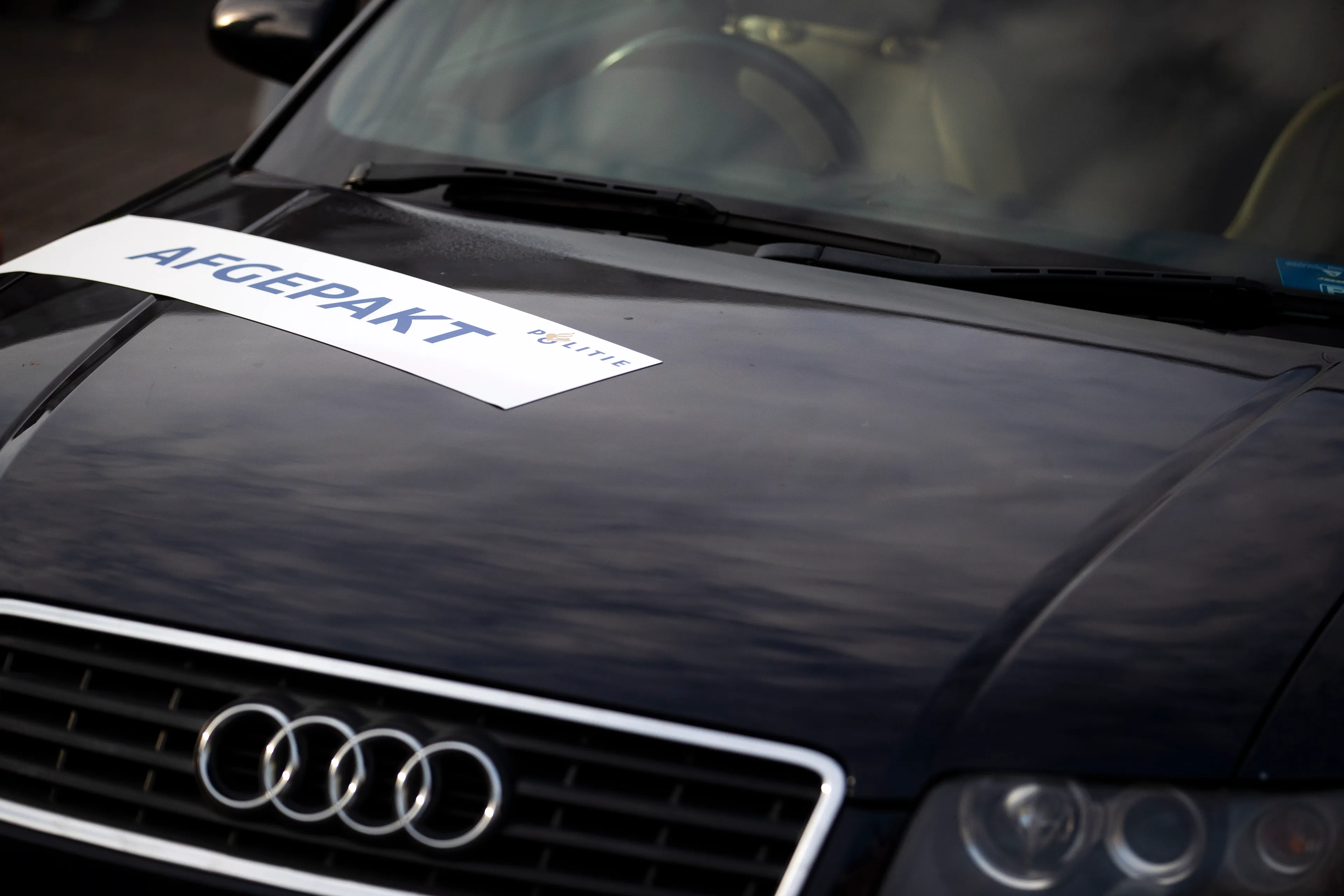 Patsercontrole in Eindhoven succesvol: 73.000 euro aan boetes, 16 auto's in beslag genomen