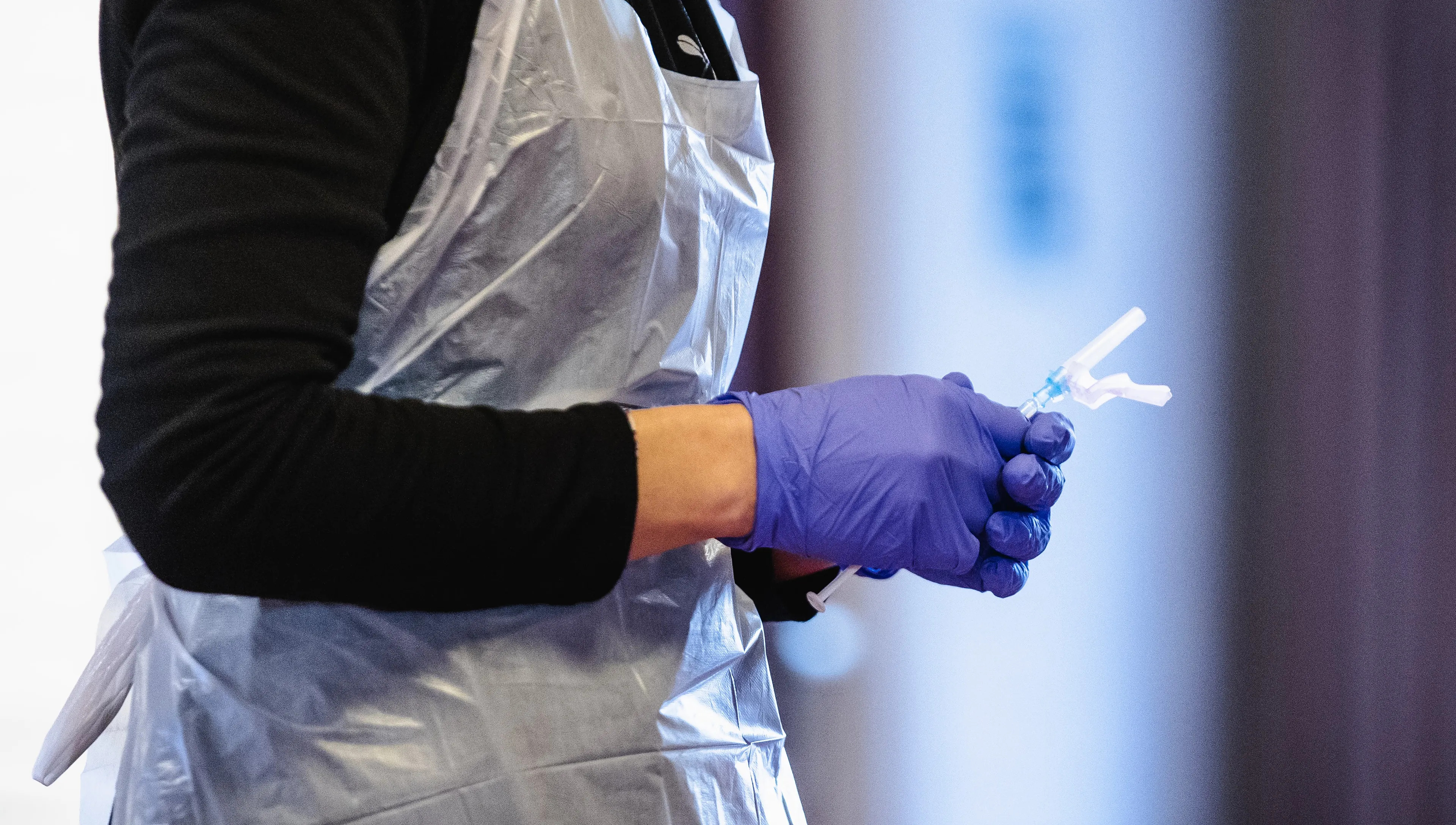 Nieuwe zeldzame bijwerkingen in bijsluiter AstraZeneca en Janssen