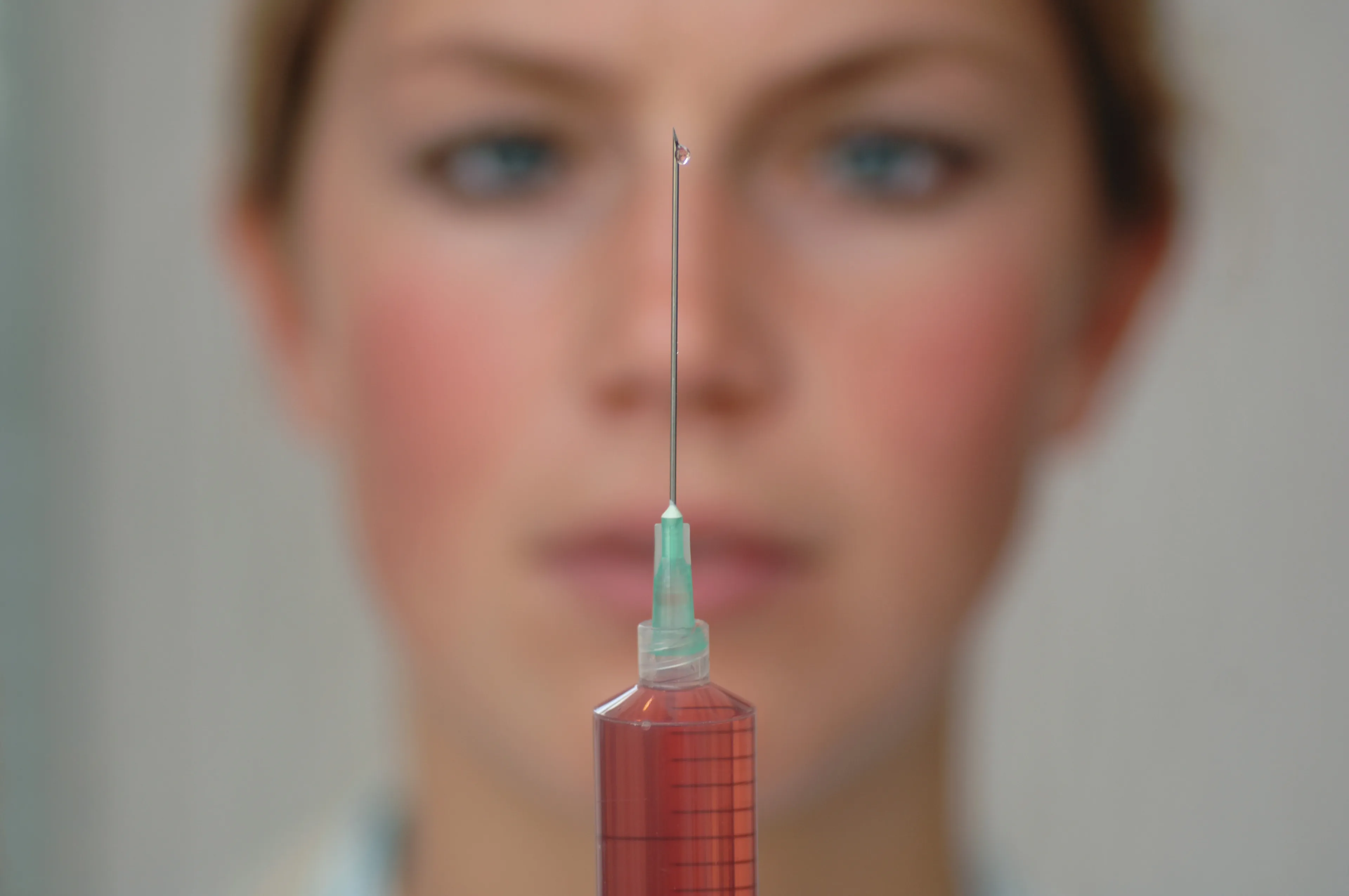 Verpleegster (24) krijgt taakstraf voor dodelijke injectie met verkeerde spuit
