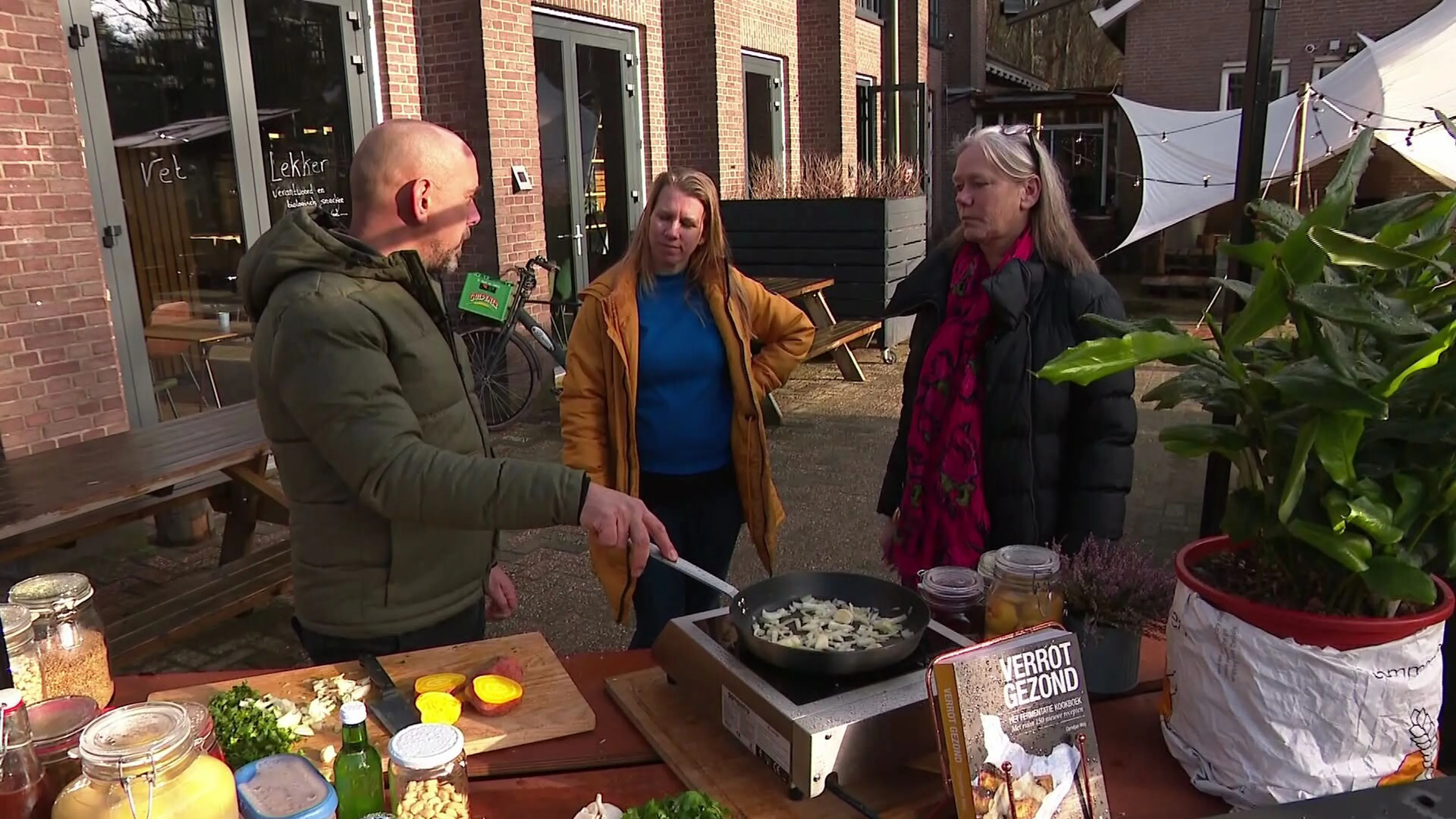 Horecaondernemer in actie tegen ontoereikende coronasteun: 'Een droom in duigen'