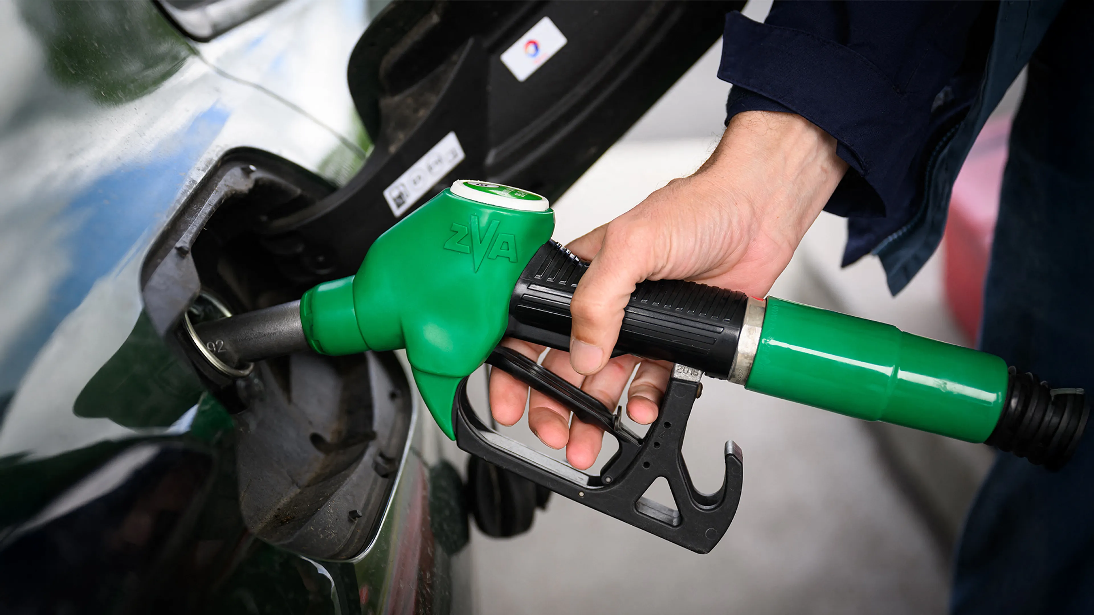 Vakantiegangers opgelet: deze goedkope Franse brandstof kan je motor beschadigen