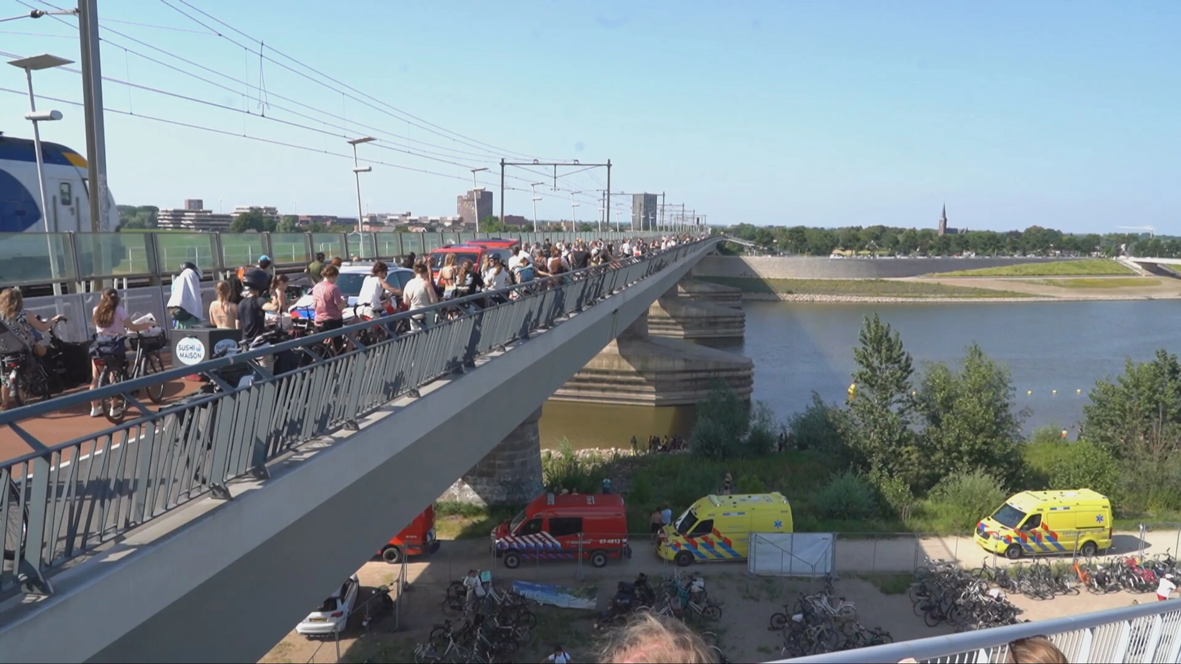 Lichaam van man (21) uit water gehaald bij Nijmegen