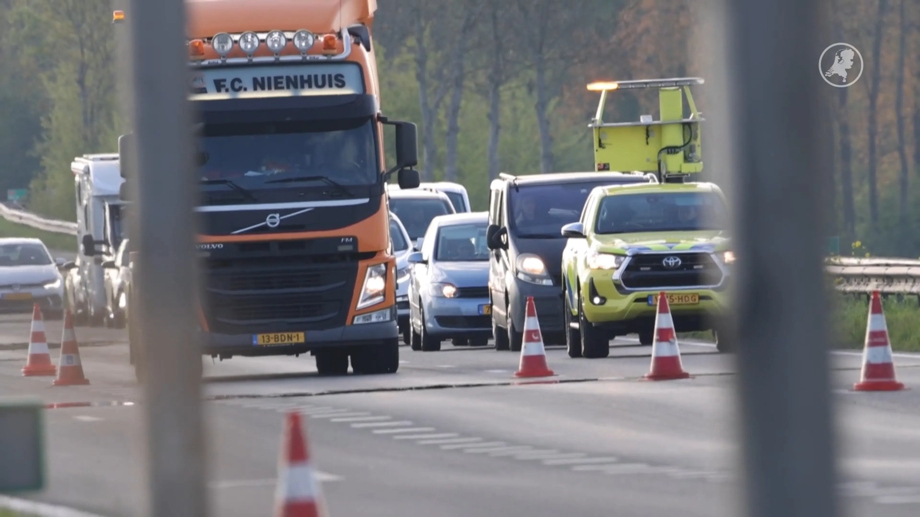 Paard zwaargewond na ongeluk op A7