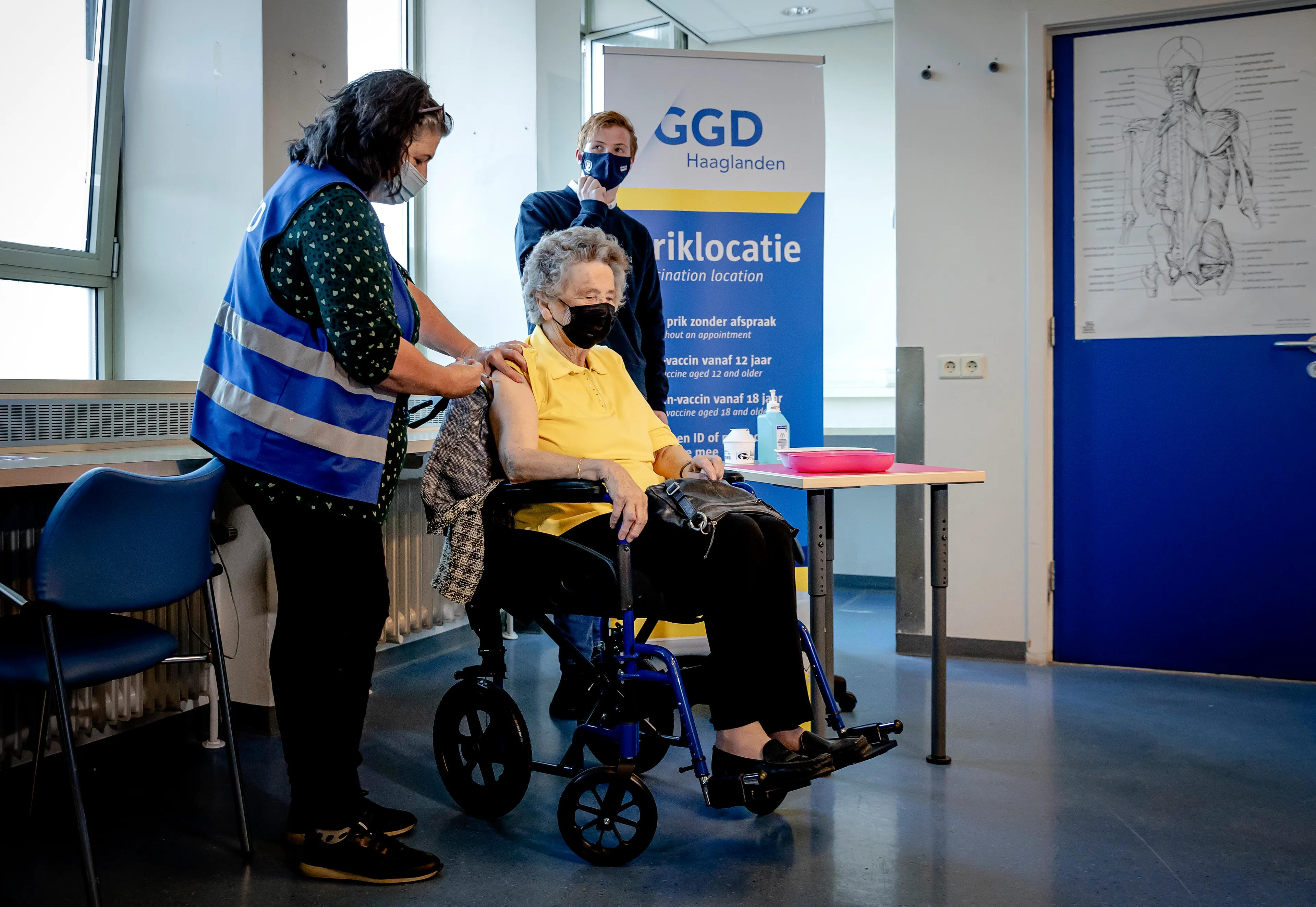 Gezondheidsraad: 70-plussers uit voorzorg tweede booster geven