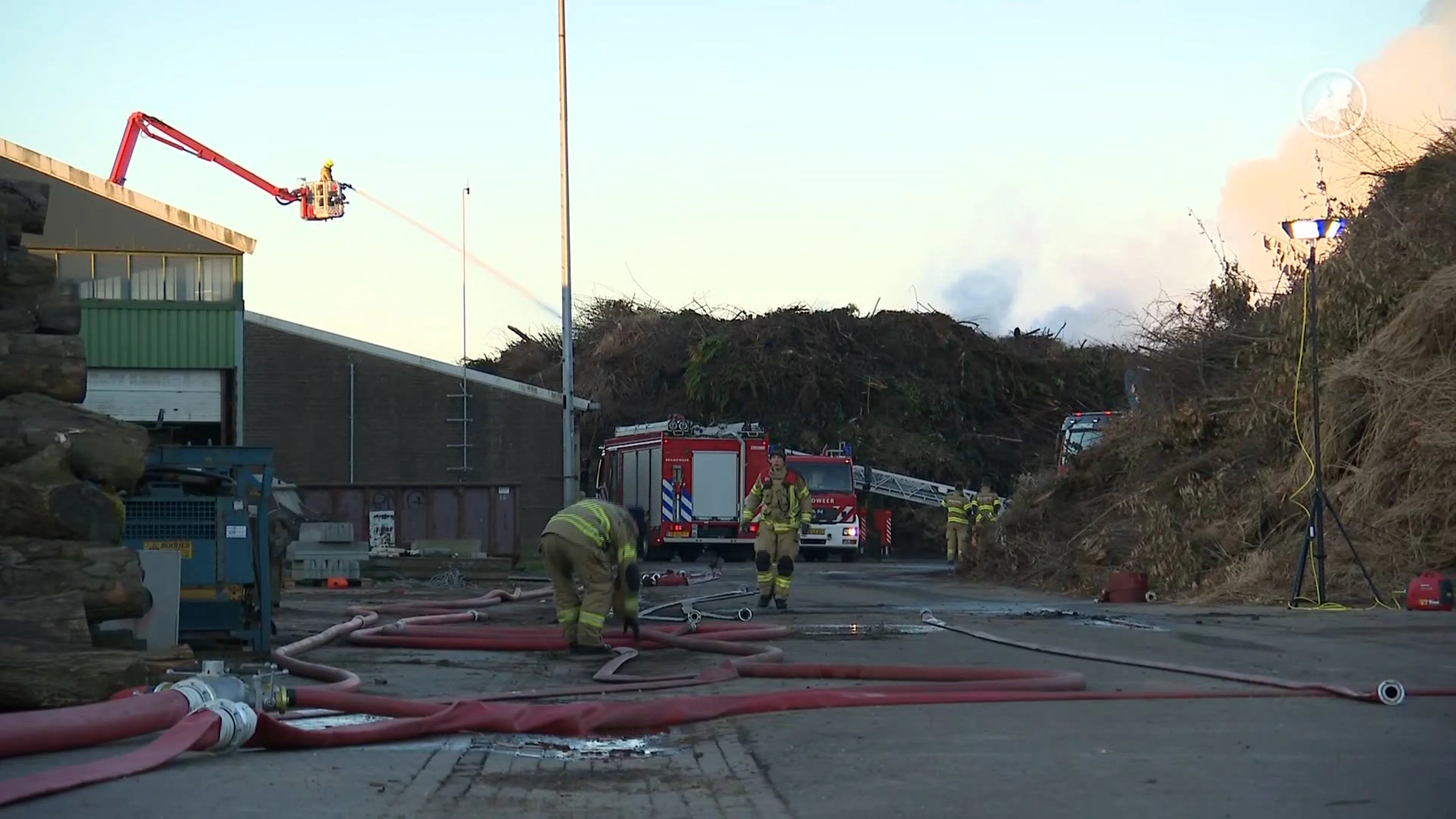 Brand Doorwerth nog steeds niet helemaal onder controle