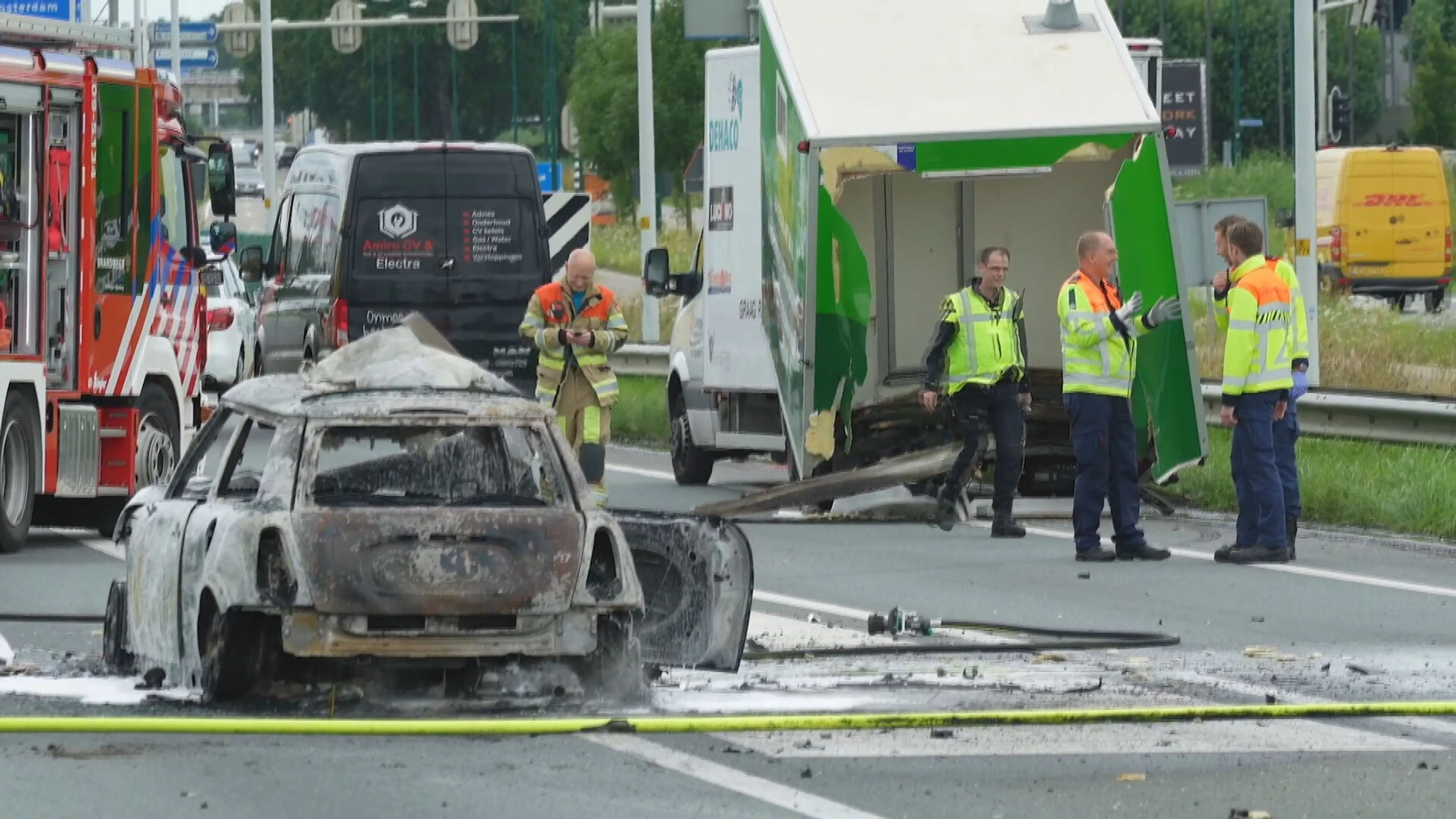 Bart trok vrouw uit brandende auto op snelweg: 'Ze was in shock' 