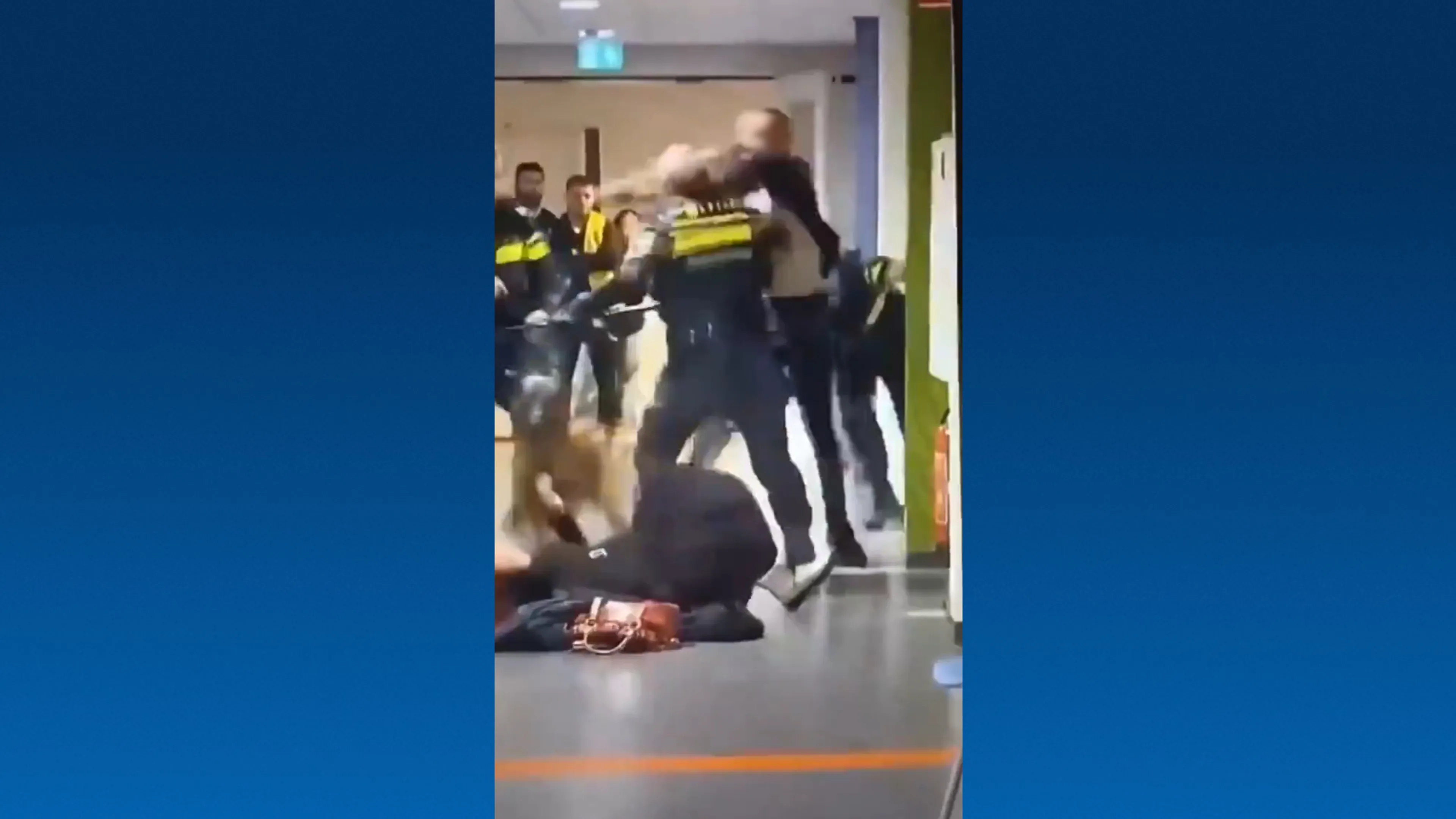 Politie: agent wist bij aanhouding in azc Zeist niet dat vrouw zwanger was
